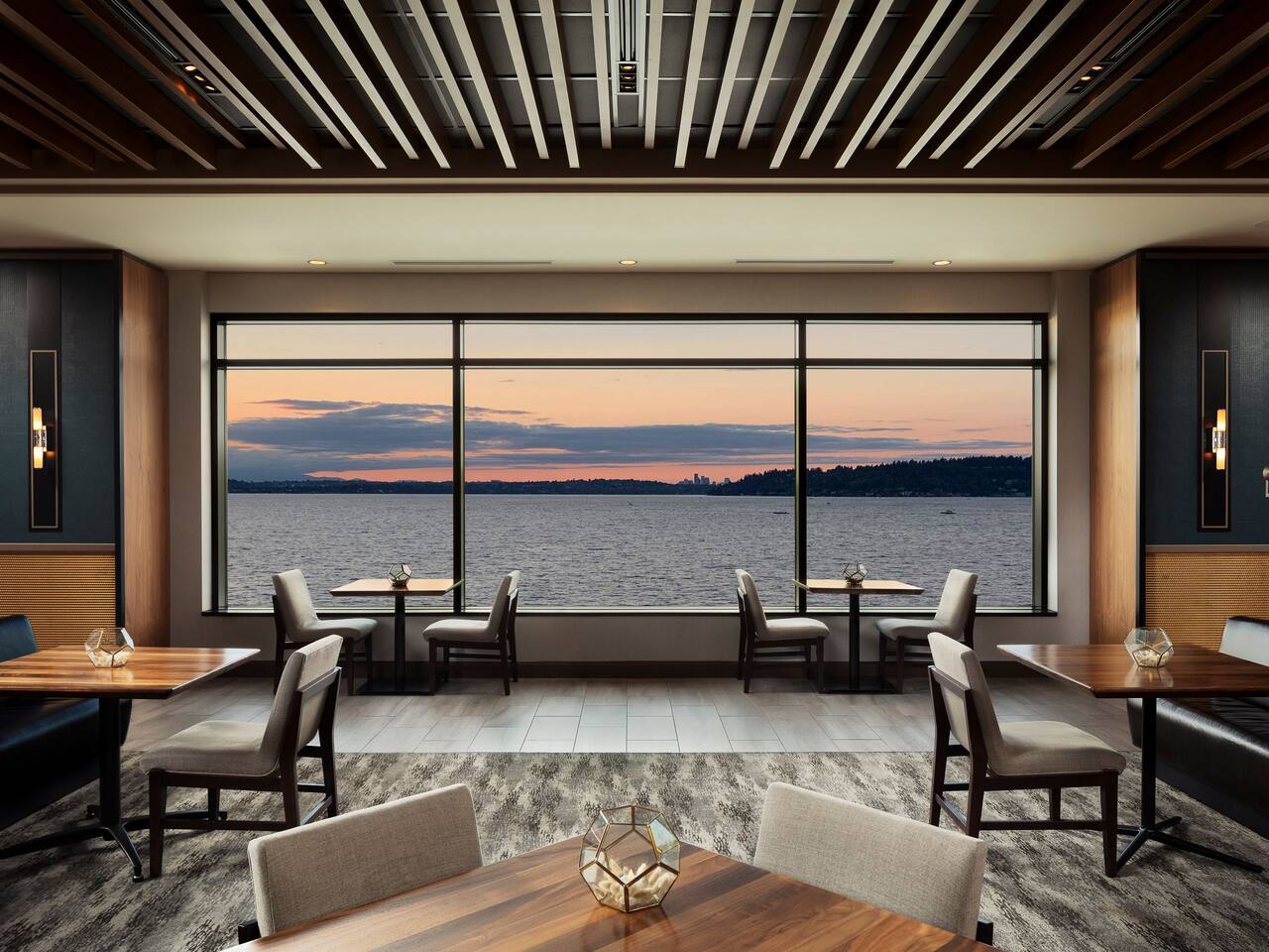 Water’s Table Hyatt Regency Lake Washington at Seattle’s Southport