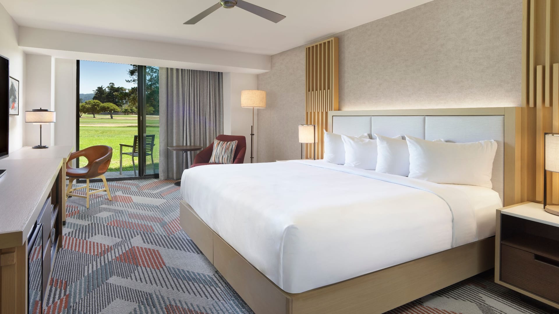 1 de 2 Hyatt Regency Monterey Hotel and Spa on Del Monte Golf Course Golf View King