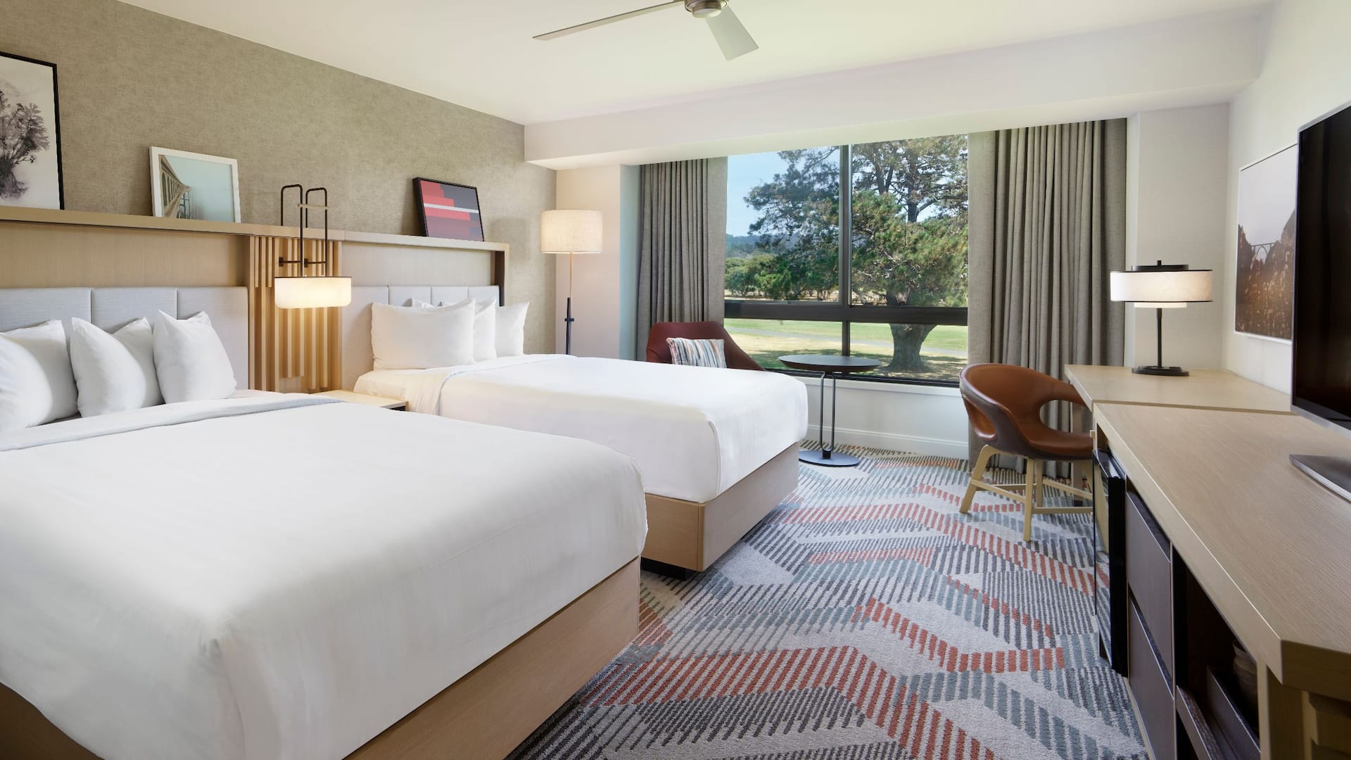 1 de 2 Hyatt Regency Monterey Hotel and Spa on Del Monte Golf Course Golf View Queen Queen