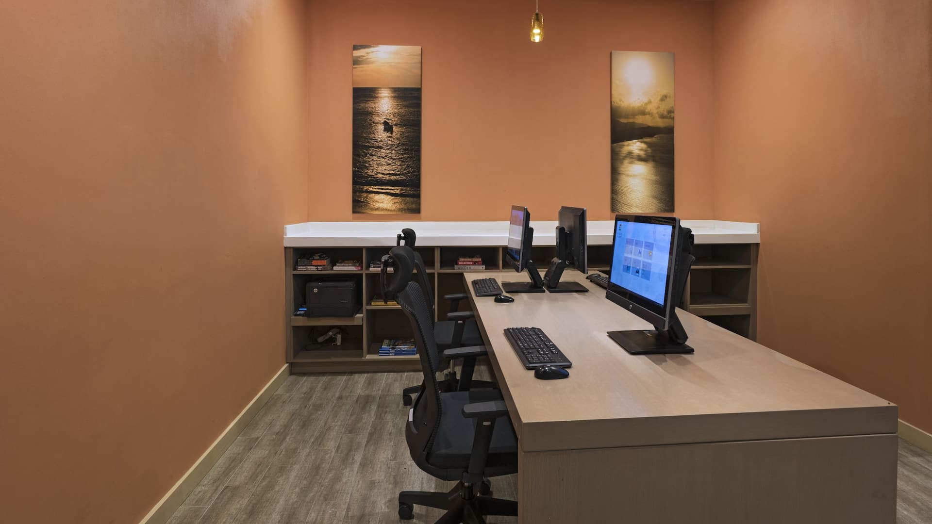 Hyatt Place Managua Business Center