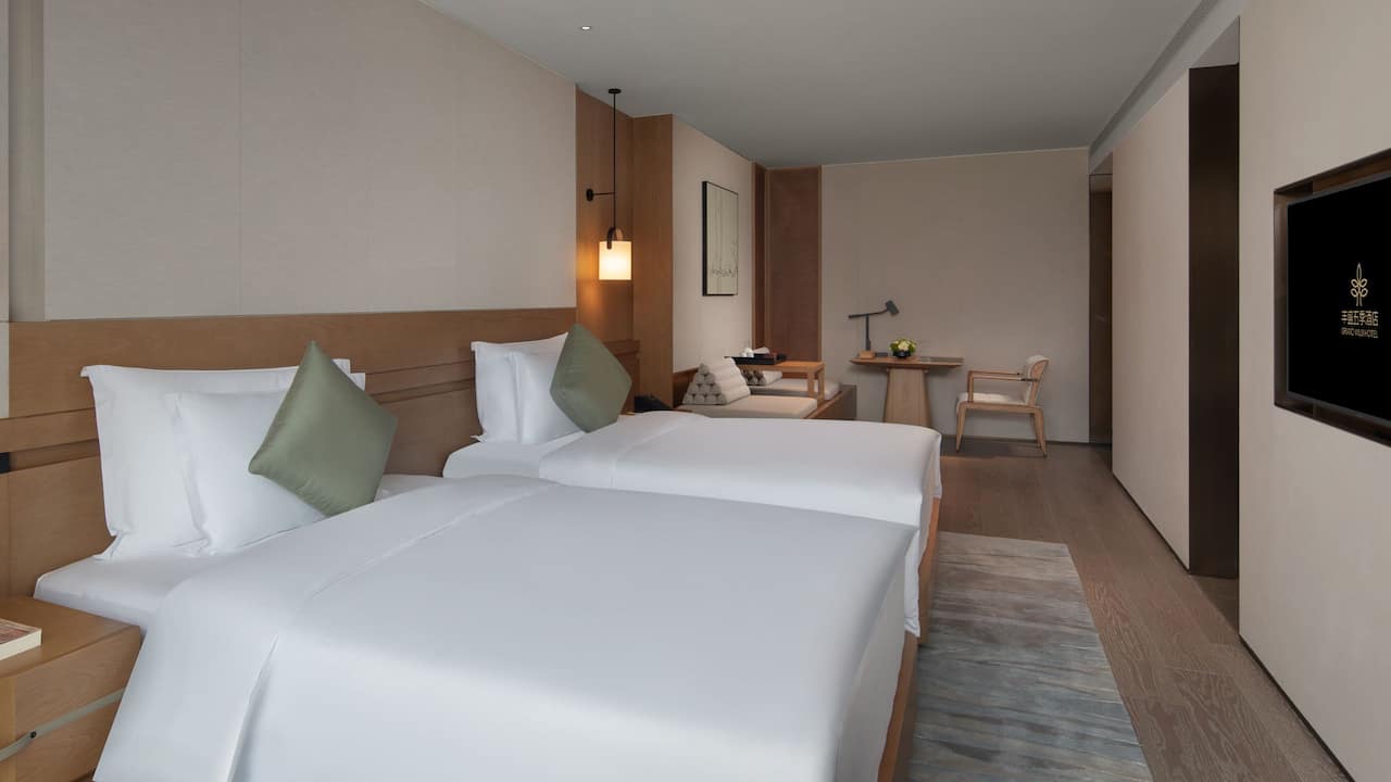 2 Twin Beds at Grand Wuji Hotel