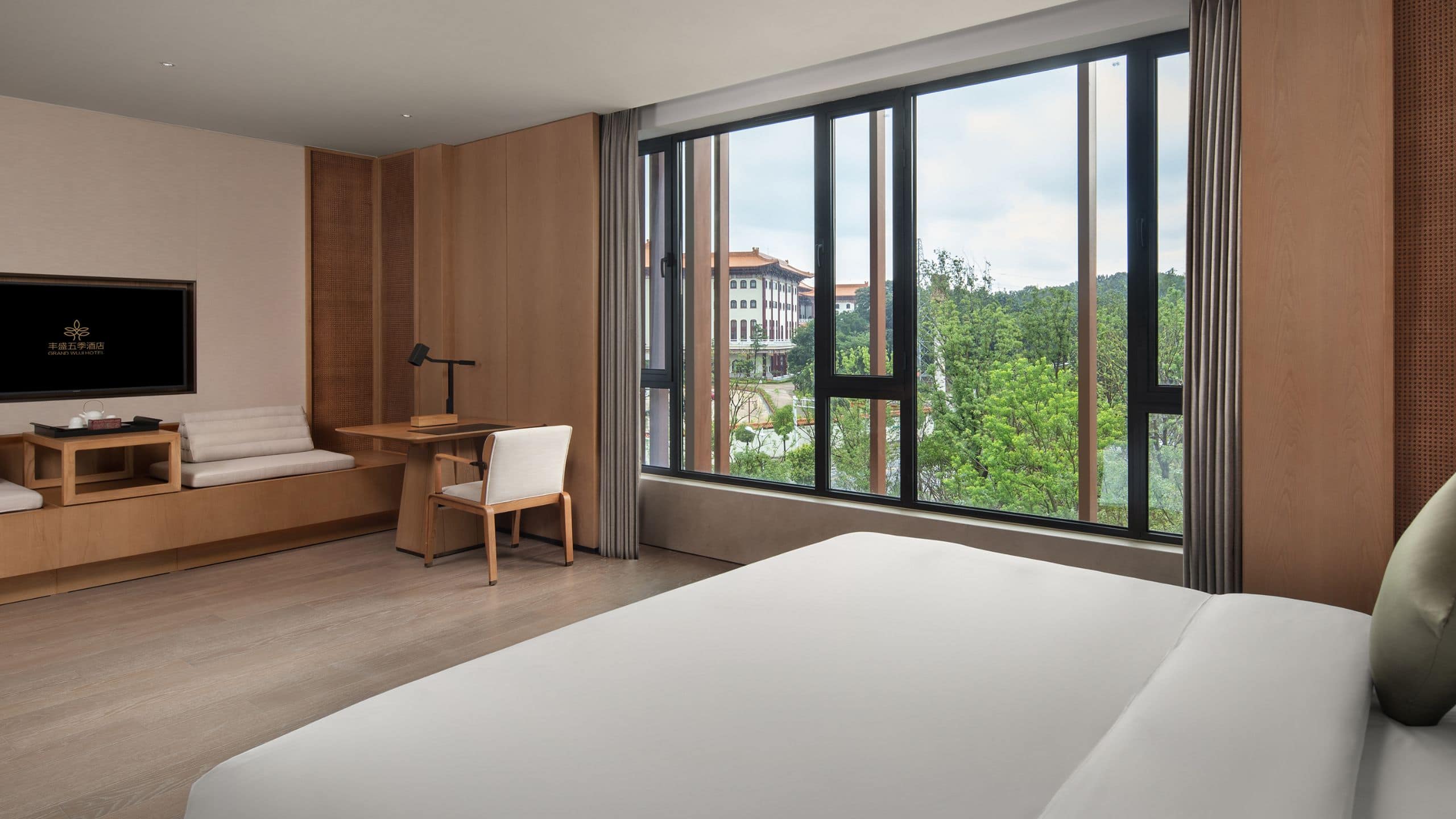 Grand WUJI Hotel 1 King Bed Deluxe