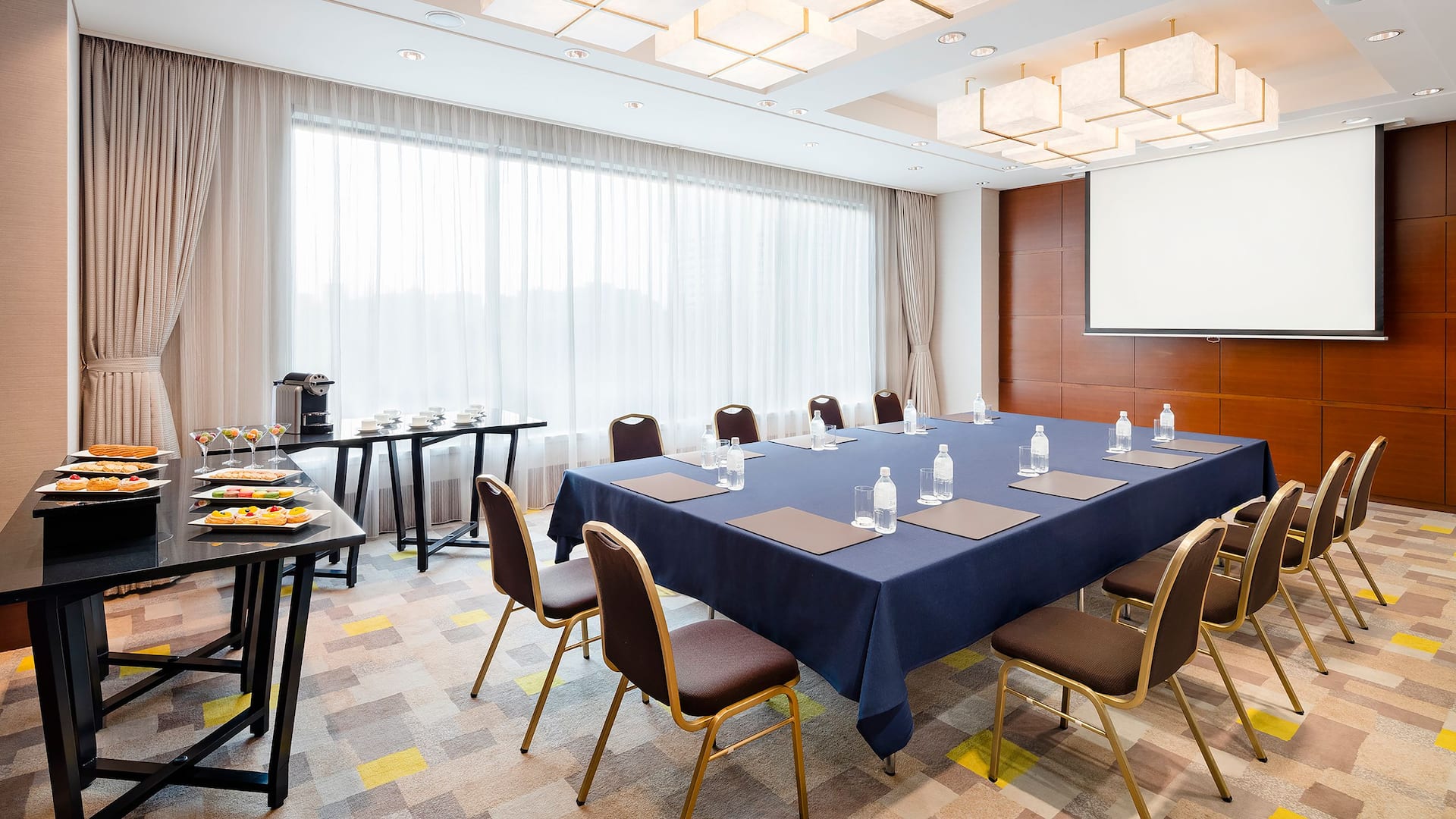 Hyatt Regency Tokyo Sengoku Meeting Style