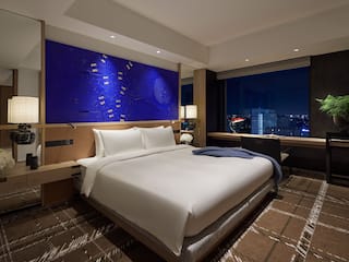 Hyatt Centric Kanazawa Suite Bedroom Night