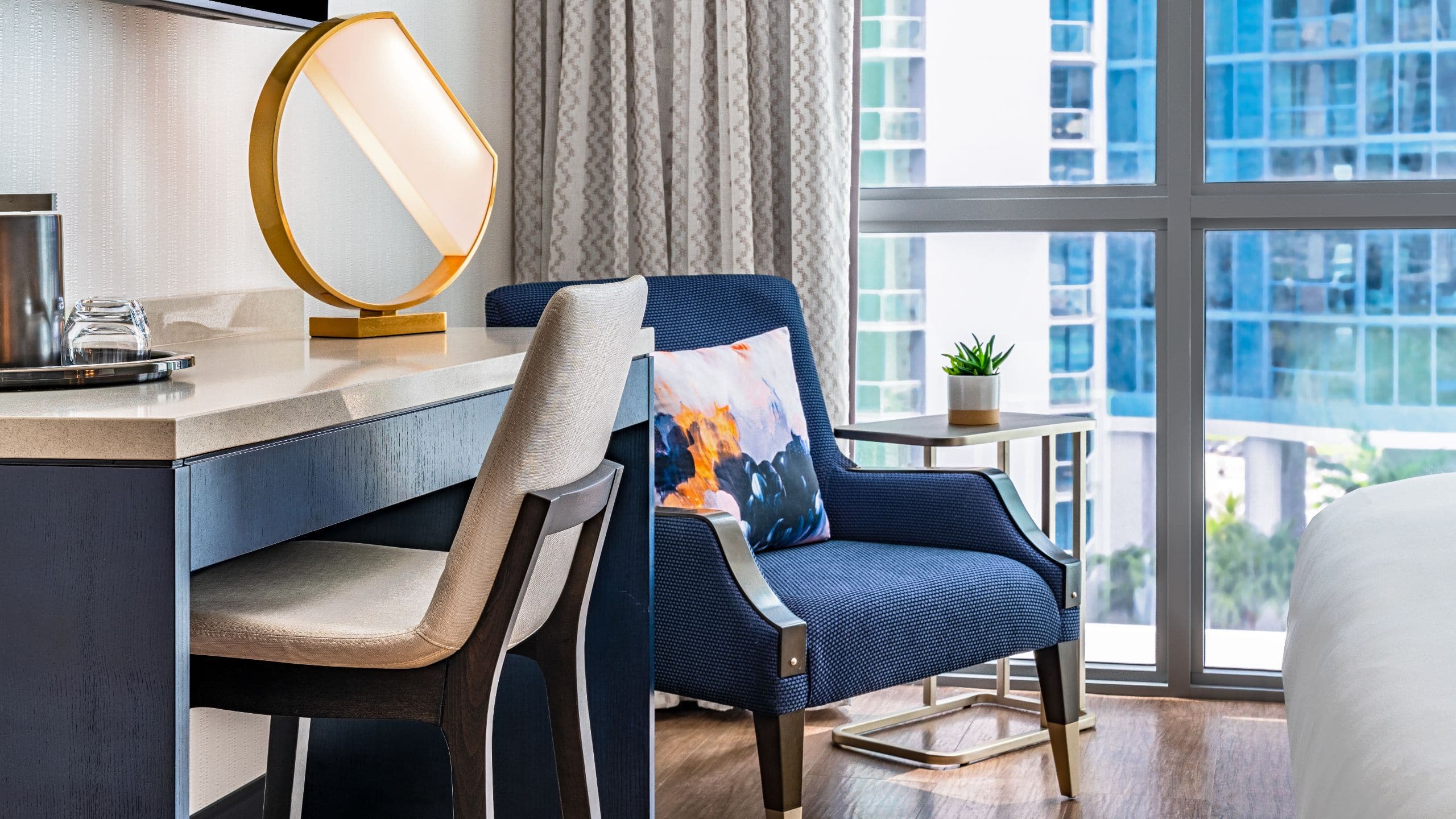 Hyatt Centric Las Olas Fort Lauderdale Lifestyle Desk