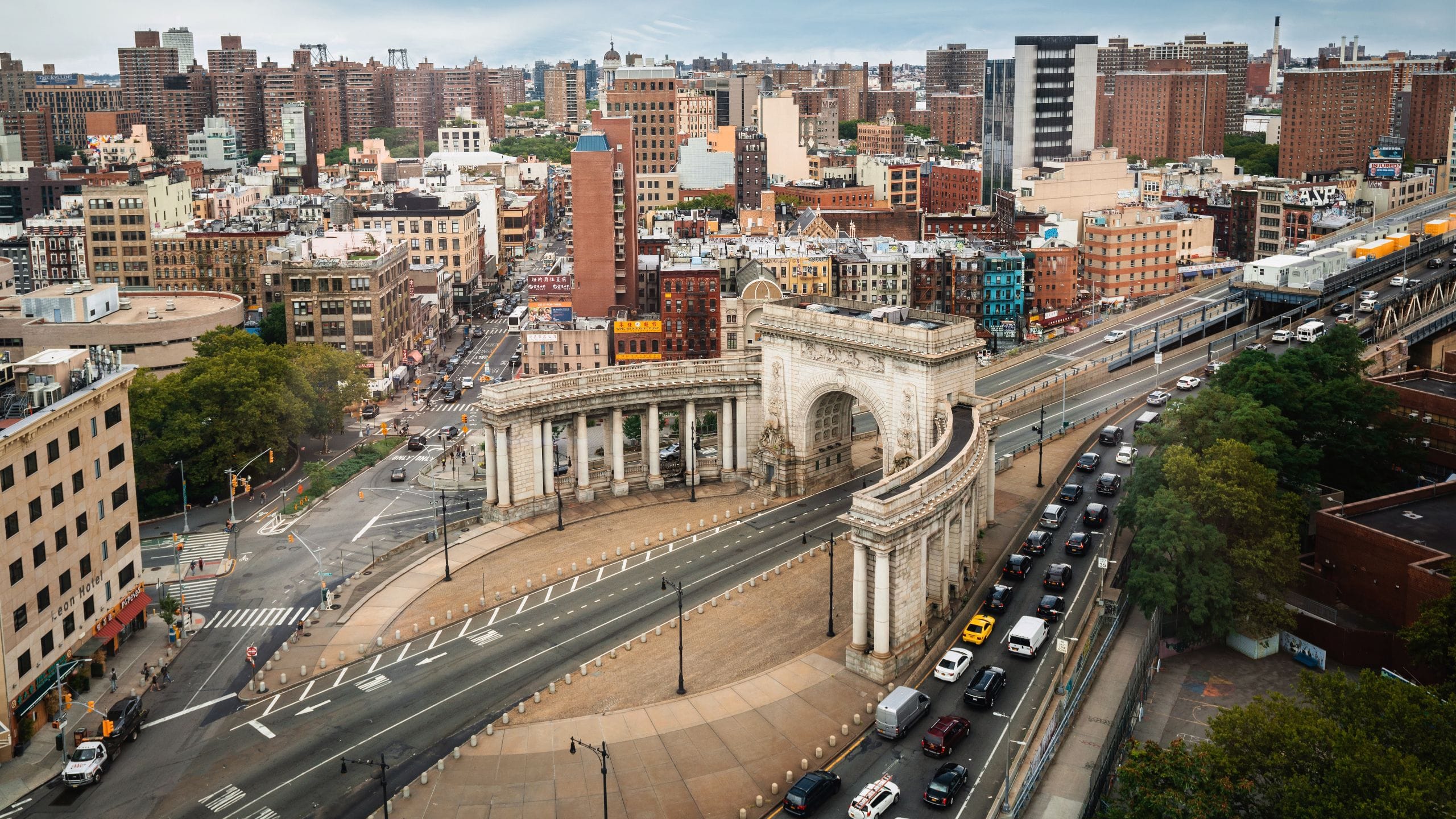 3/3 Hotel 50 Bowery Bridge View