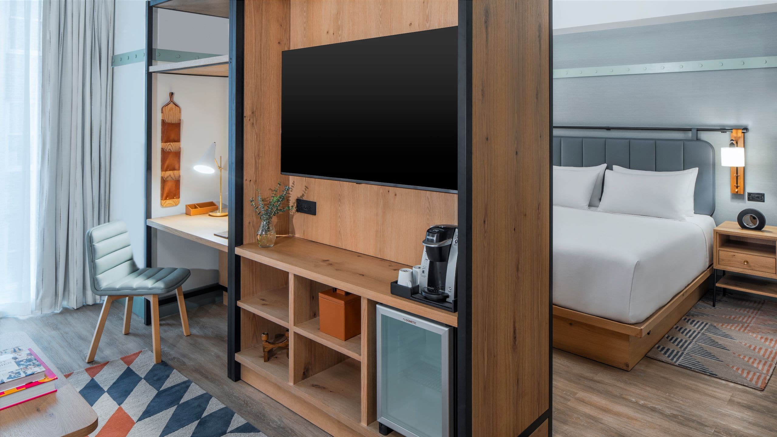 1 of 2 Hyatt Centric Center City Philadelphia Executive Suite