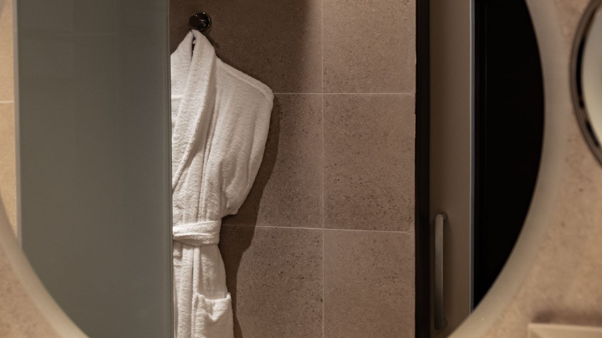 3 of 5 Hyatt Regency Malta King Room Bathroom Mirror