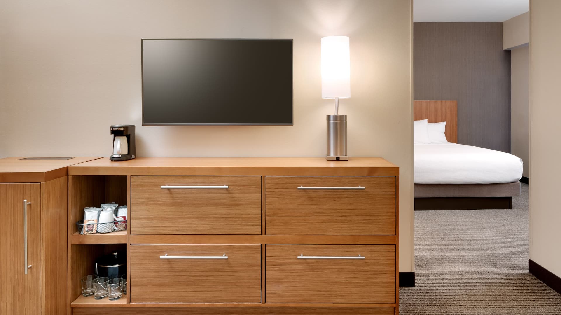 Hyatt Place Specialty Suite Dresser Area