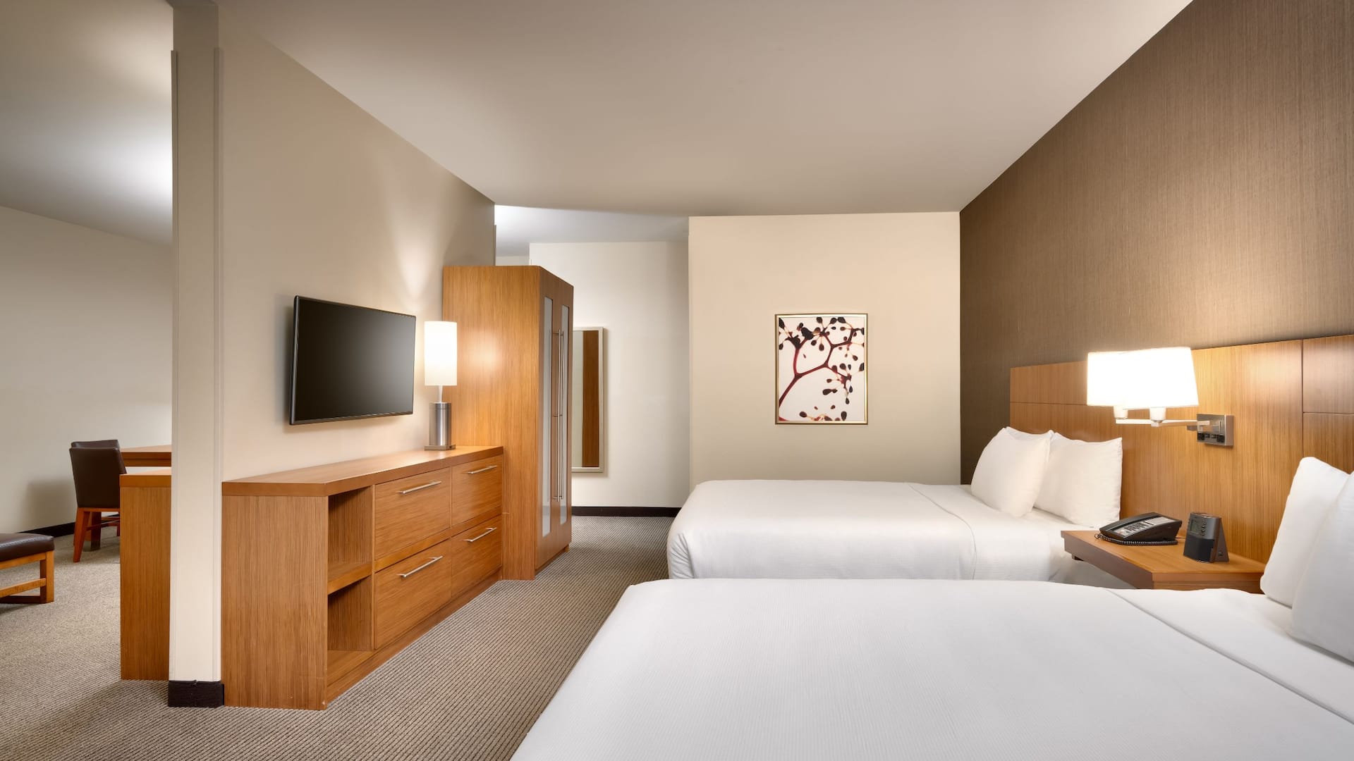 Hyatt Place Specialty Suite