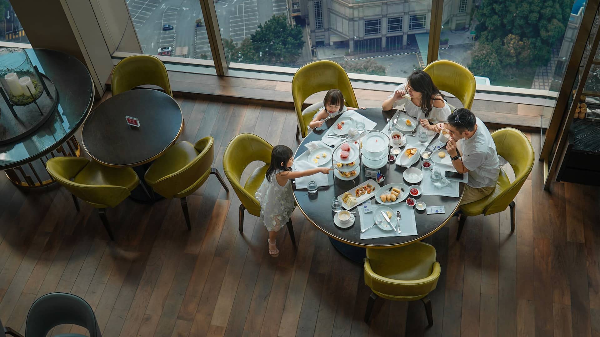 Grand Hyatt Kuala Lumpur THIRTY8 Restaurant Family