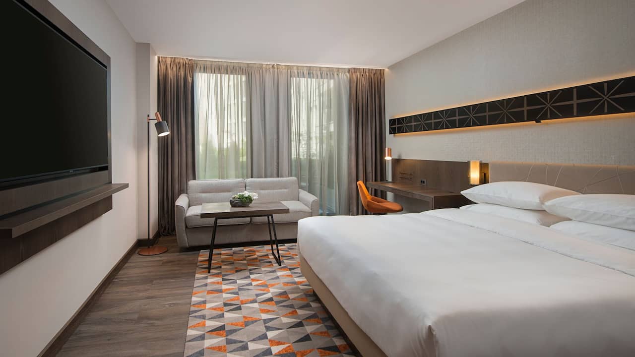 Hyatt Regency Sofia King Guestroom