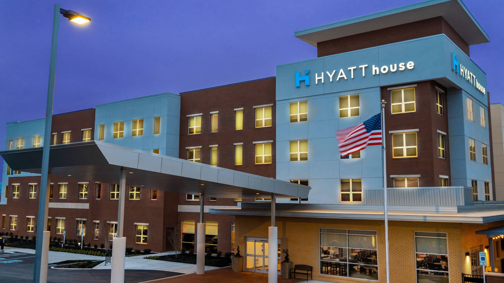 Hyatt House Nashville / Franklin - Cool Springs Exterior Night