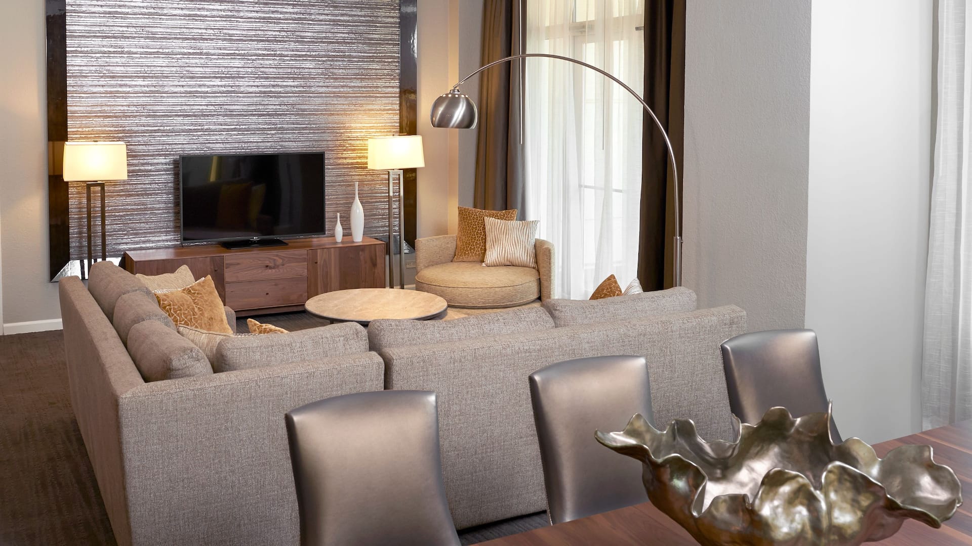3/3 Hyatt Regency Long Island Hospitality Suite