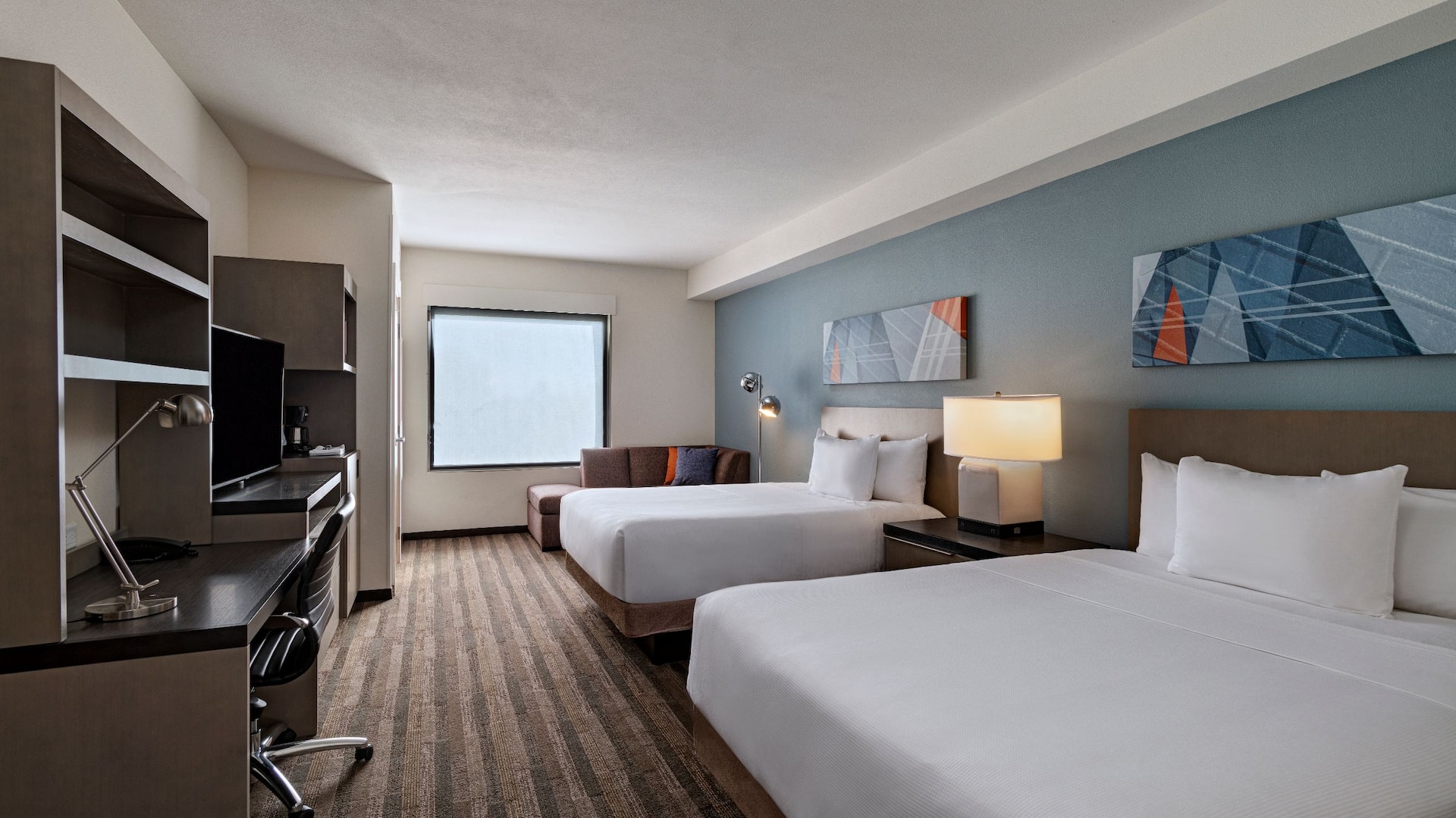 1 of 3 Hyatt House Carlsbad Den Queen Guestroom