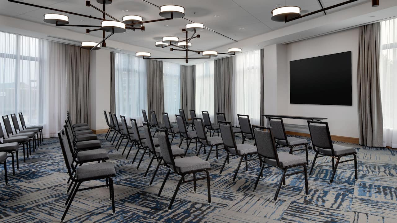 Hyatt Place Boston / Seaport District Meeting Space Setup Theatre Style in Seaport District
