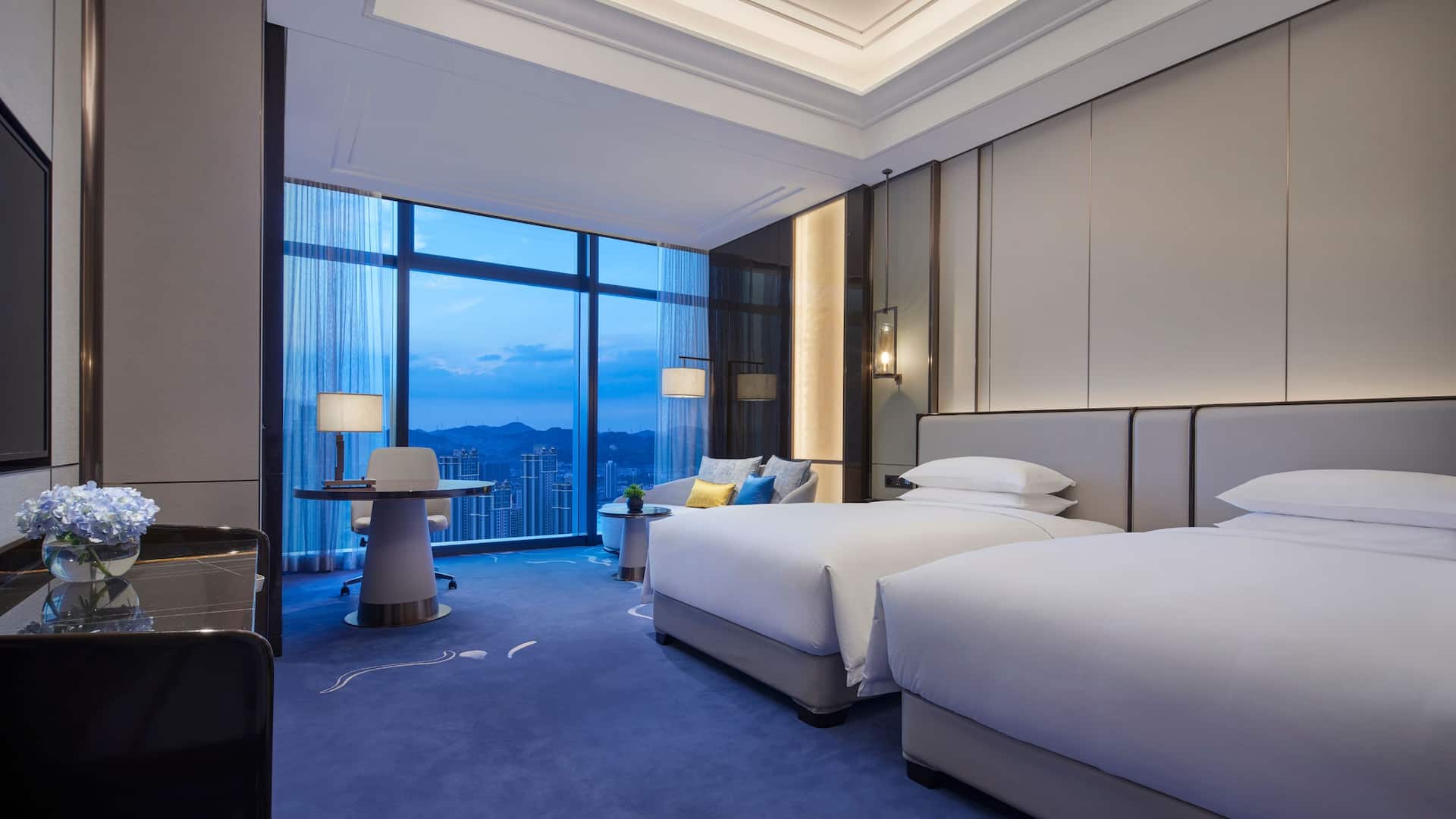 1 von 1 Hyatt Regency Lanzhou Regency River View Twin Guestroom
