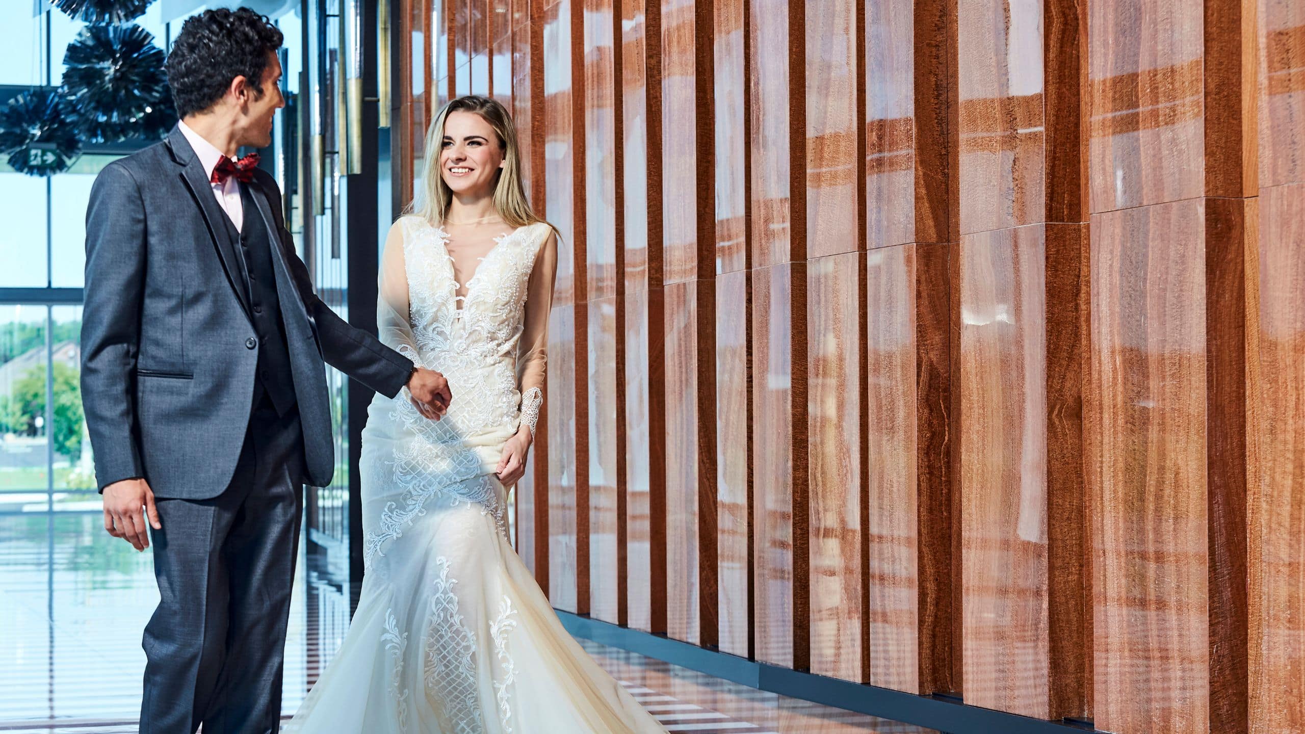 Hyatt Place Toronto/Mississauga Centre Lifestyle Wedding Couple