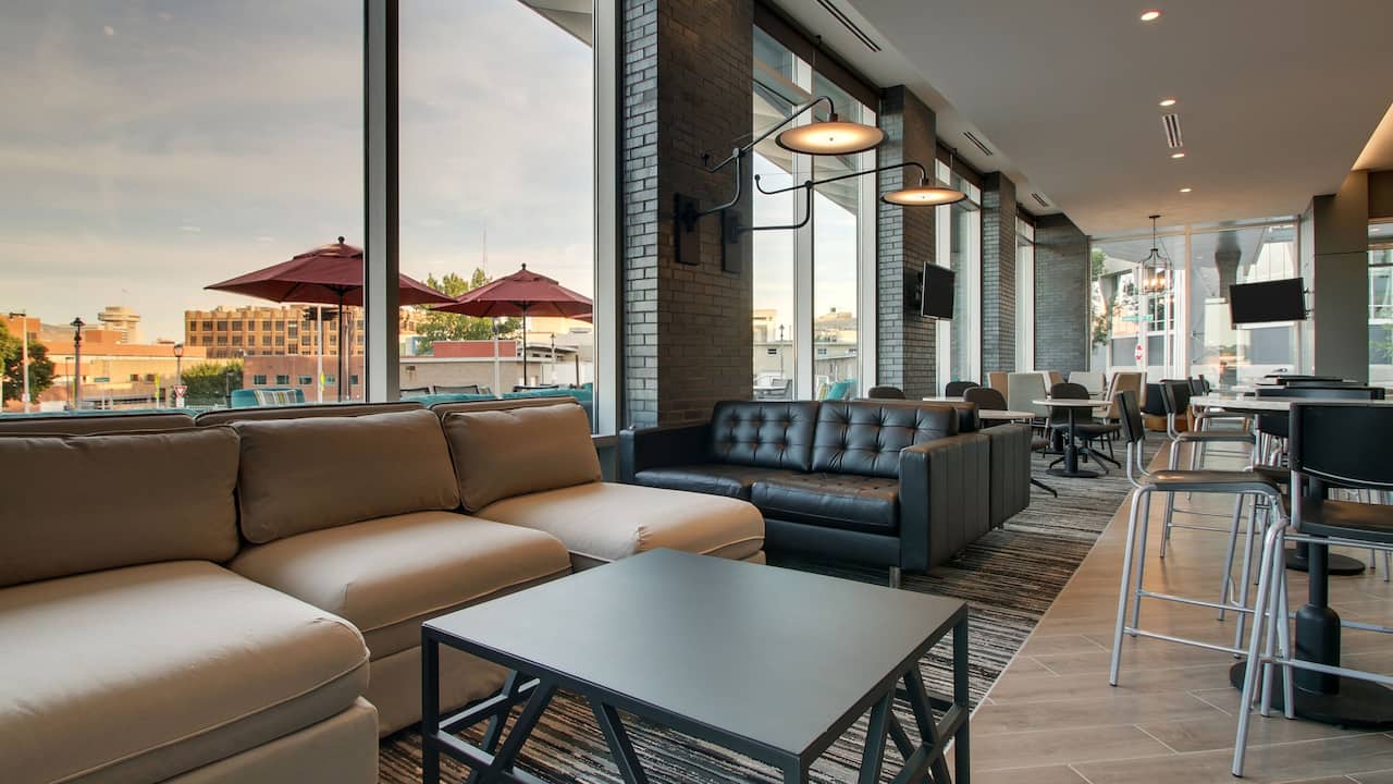 Bar Lounge