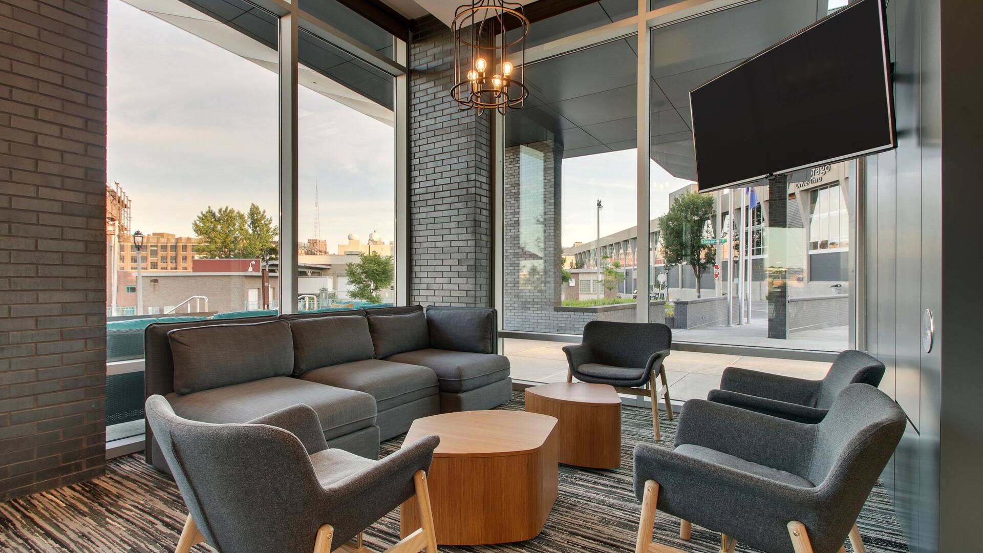 Hyatt Place Milwaukee Downtown Lounge TV Seating