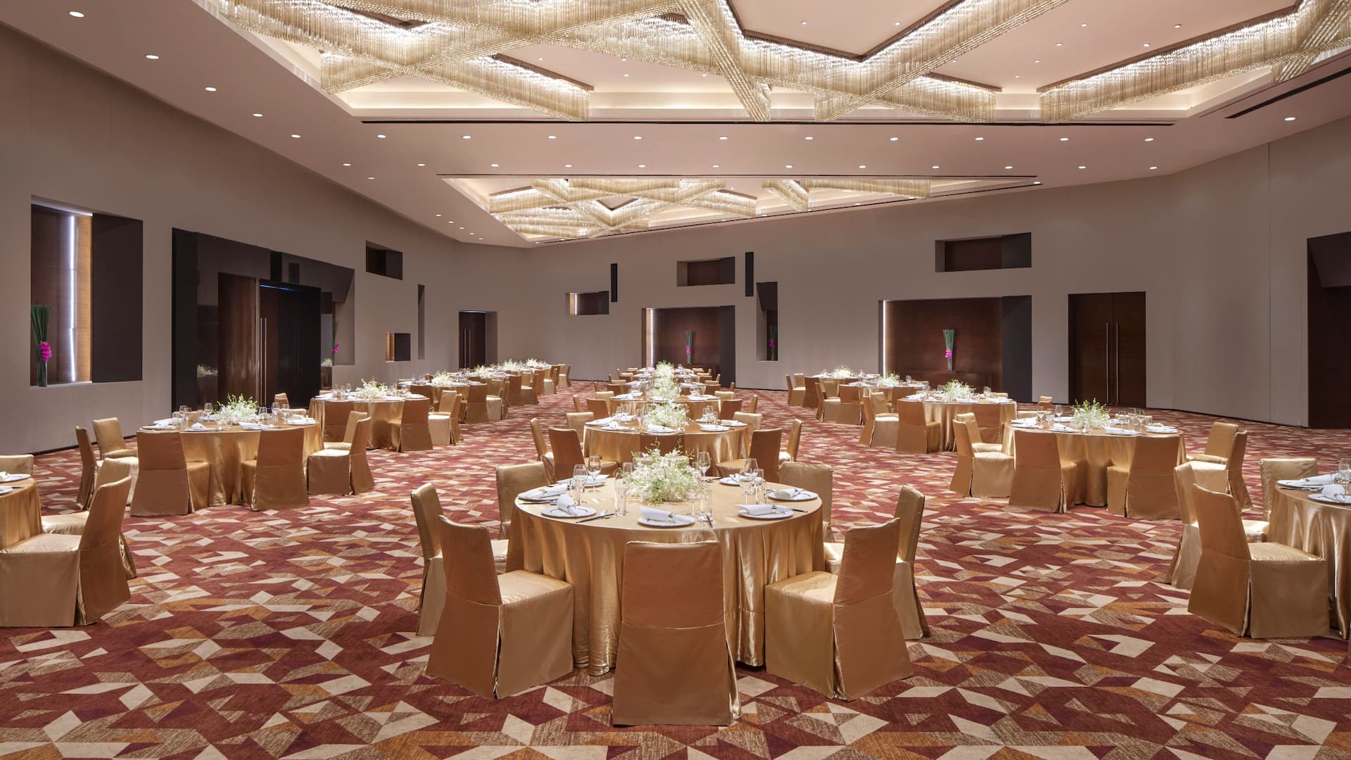 Grand Hyatt Guangzhou, ballroom wedding set-up