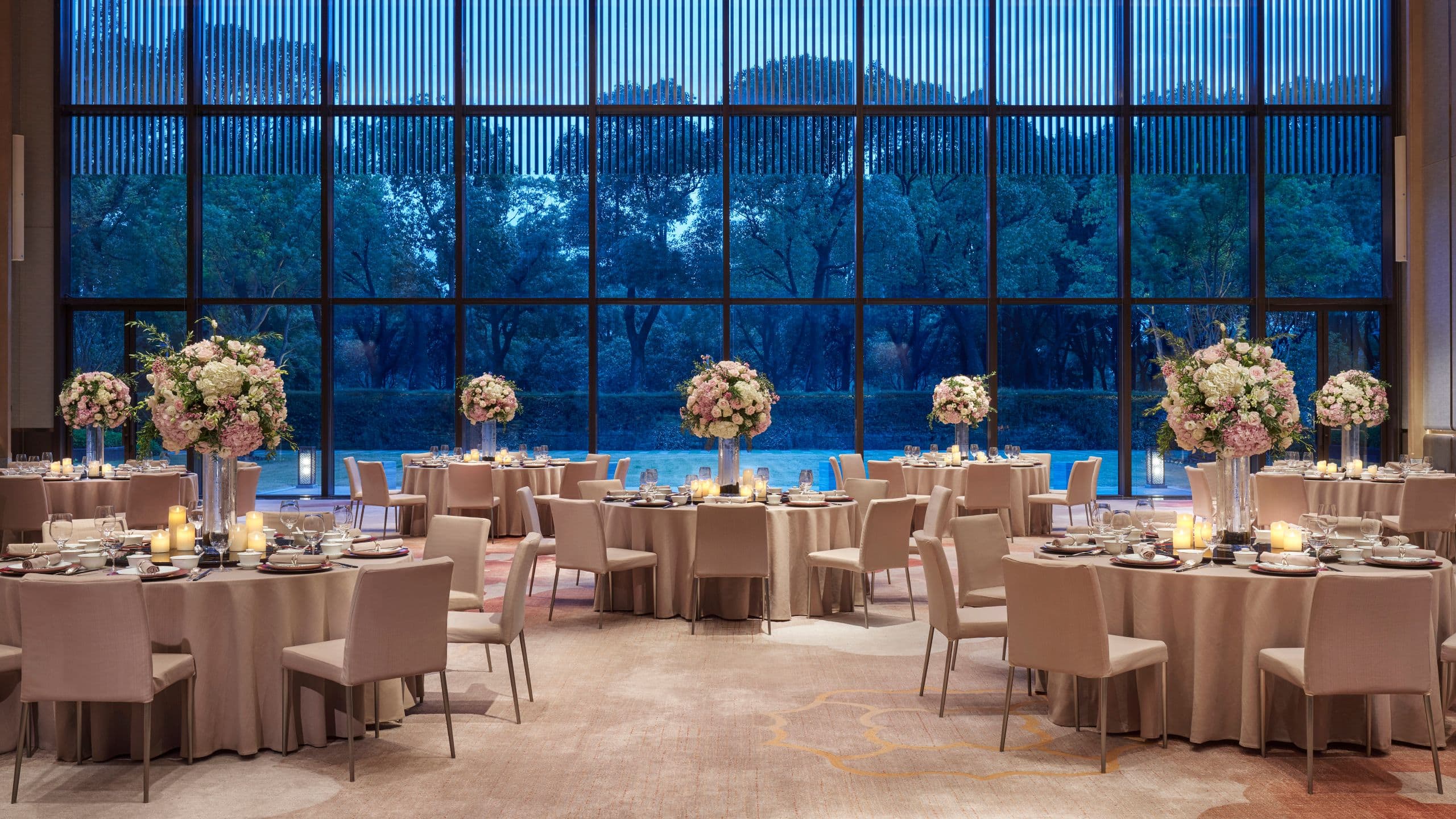 Park Hyatt Suzhou Ballroom Rounds Wedding