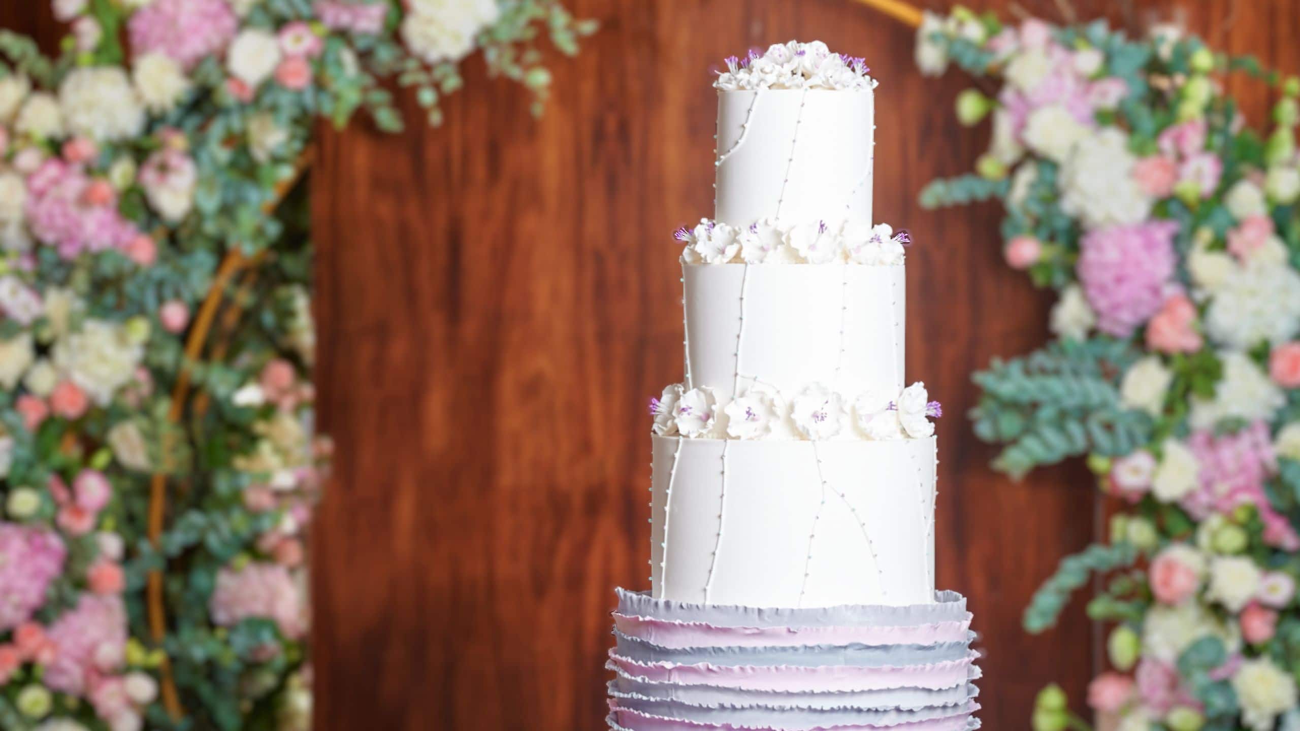 Hyatt Regency Hong Kong, Tsim Sha Tsui Wedding Cake Dreamy Purple