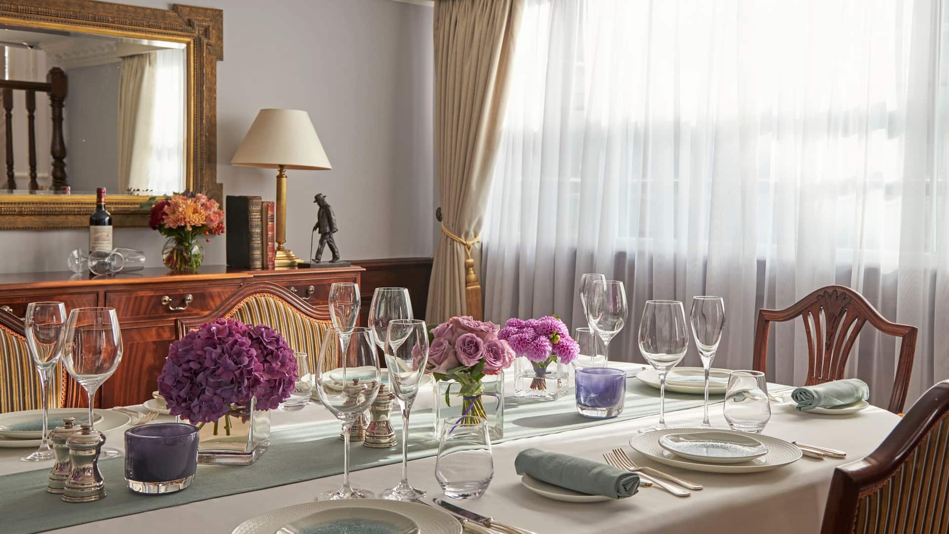 Hyatt Regency London - The Churchill Churchill Residential Suite Dining