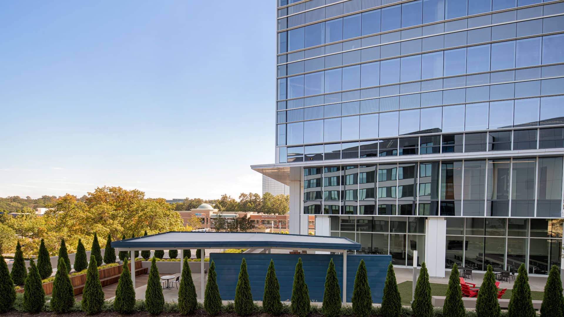 2/6 Hyatt Place Atlanta / Perimeter Center King Plaza View From Window