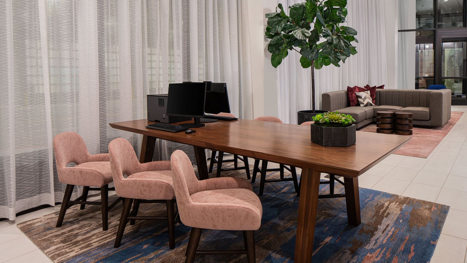 Hyatt Place Atlanta / Perimeter Center Business Center