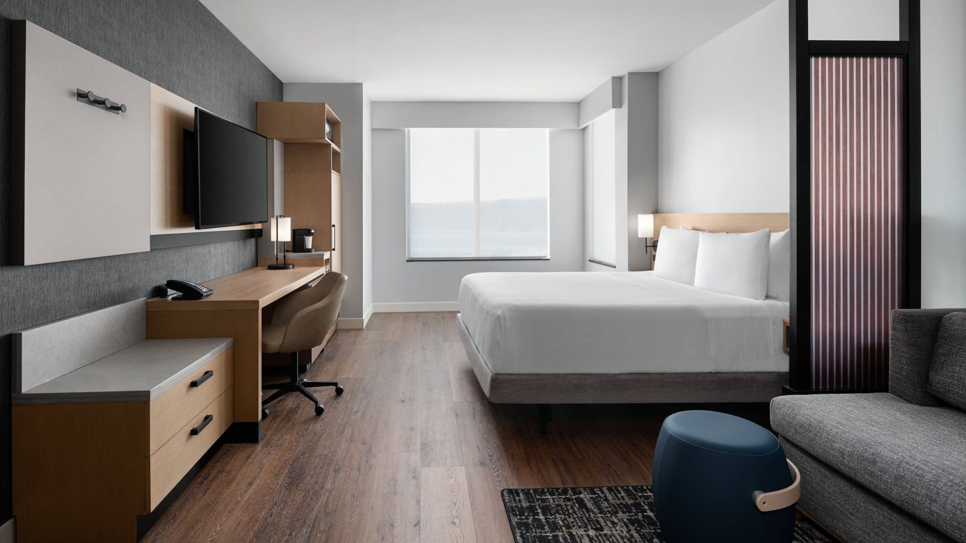 Hyatt Place Atlanta / Perimeter Center ADA King Guestroom