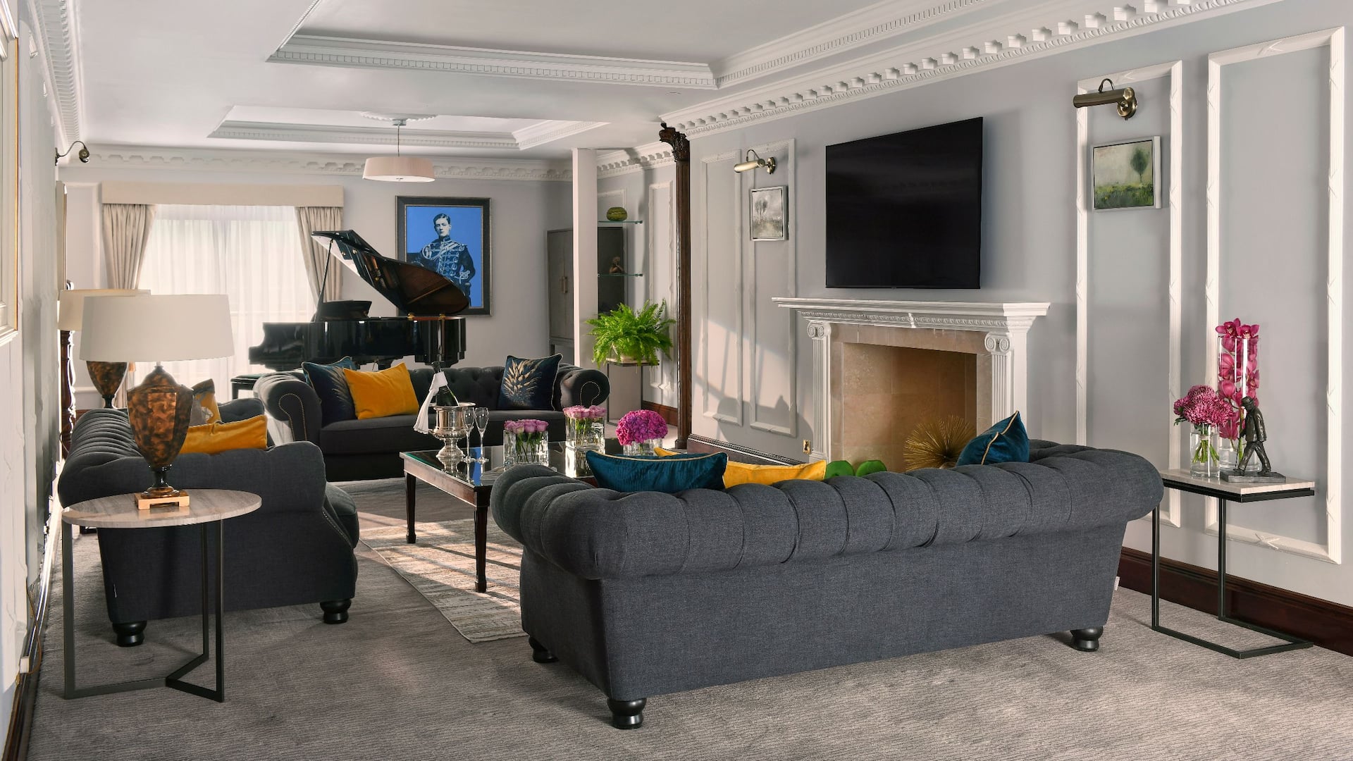 Hyatt Regency London - The Churchill Churchill Residential Suite Living Room