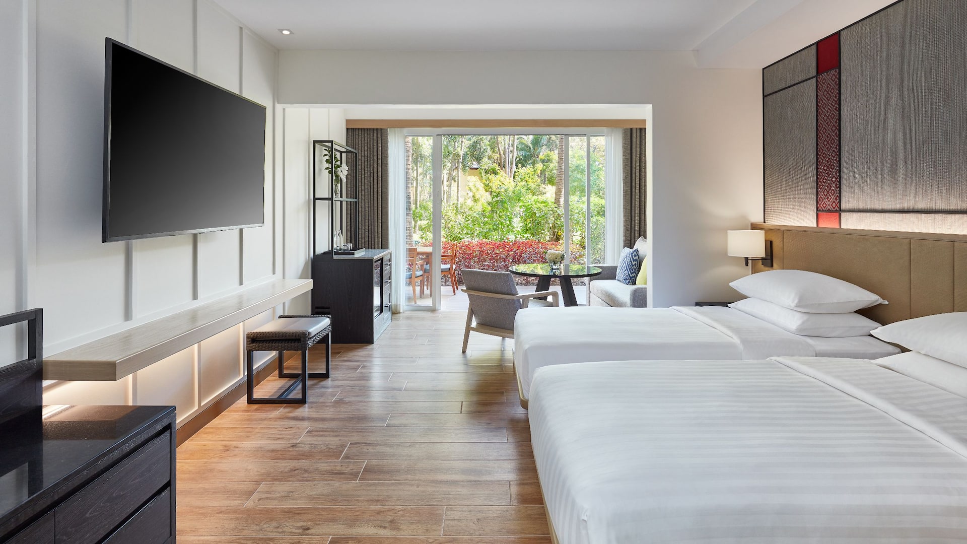 Hyatt Regency Hua Hin Deluxe Twin Guestroom