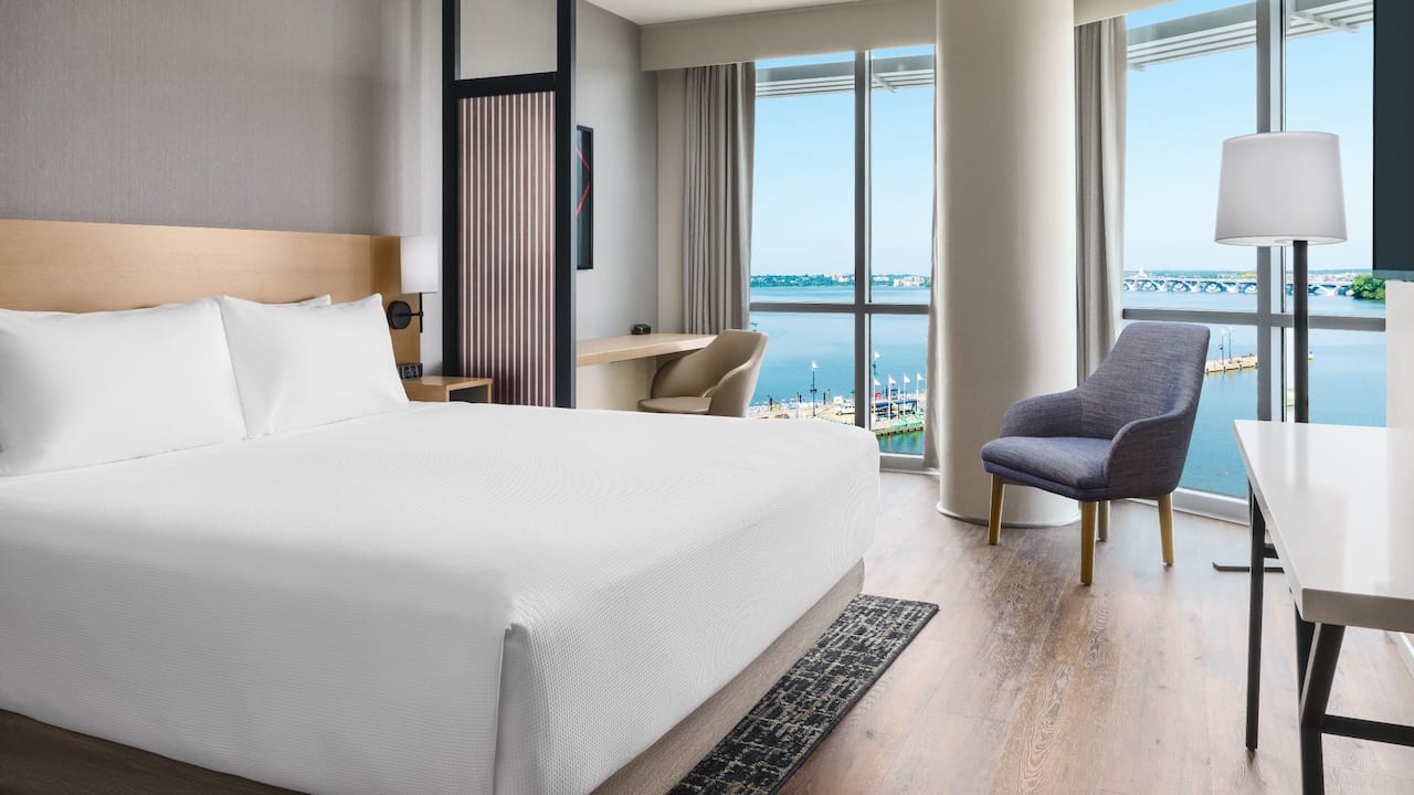 One Bedroom King Suite