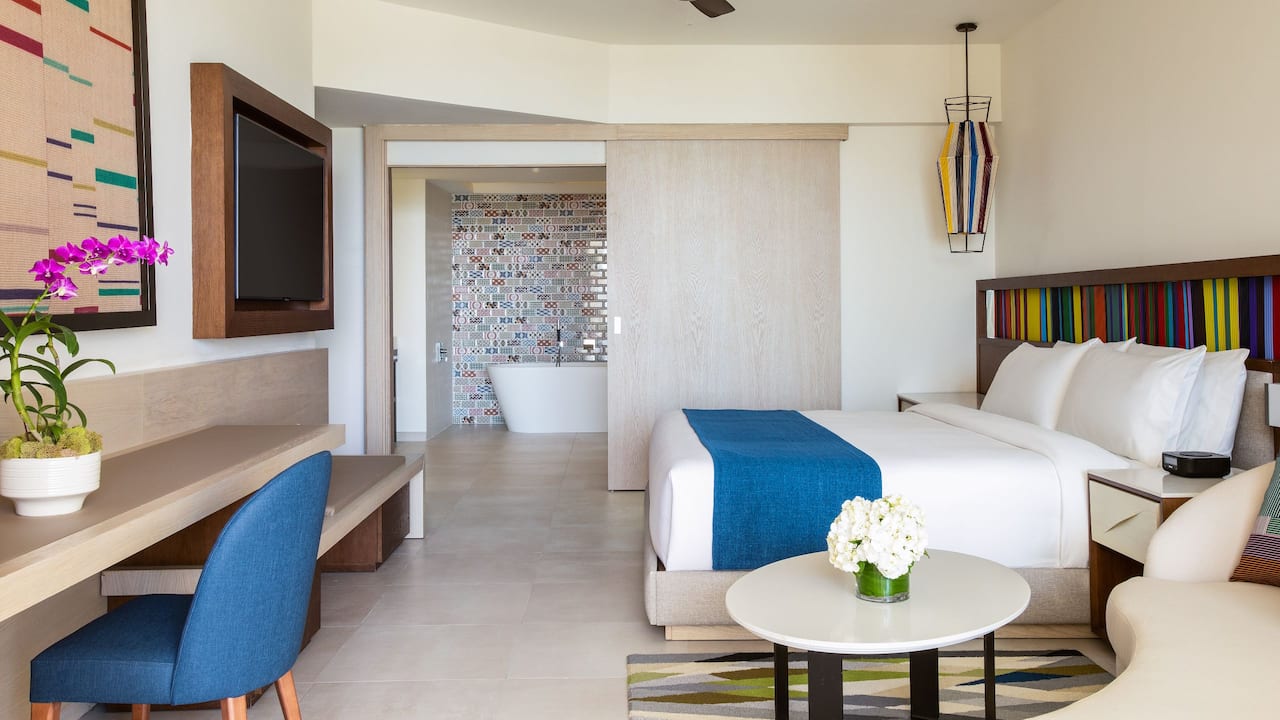 Ocean View One Bedroom Grand Master Suite Room