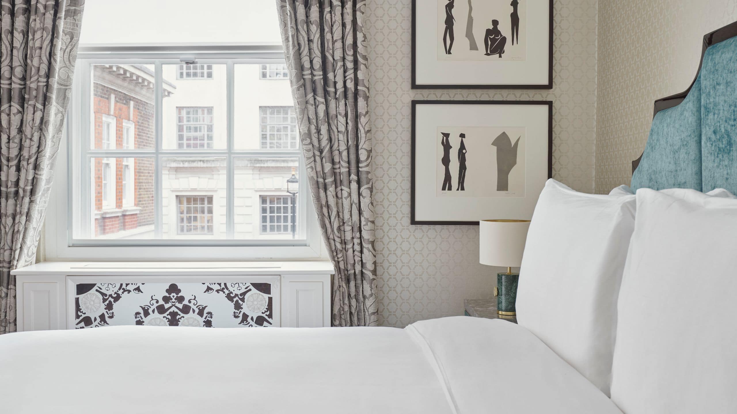 Great Scotland Yard Hotel No1 Townhouse Master Bedroom View