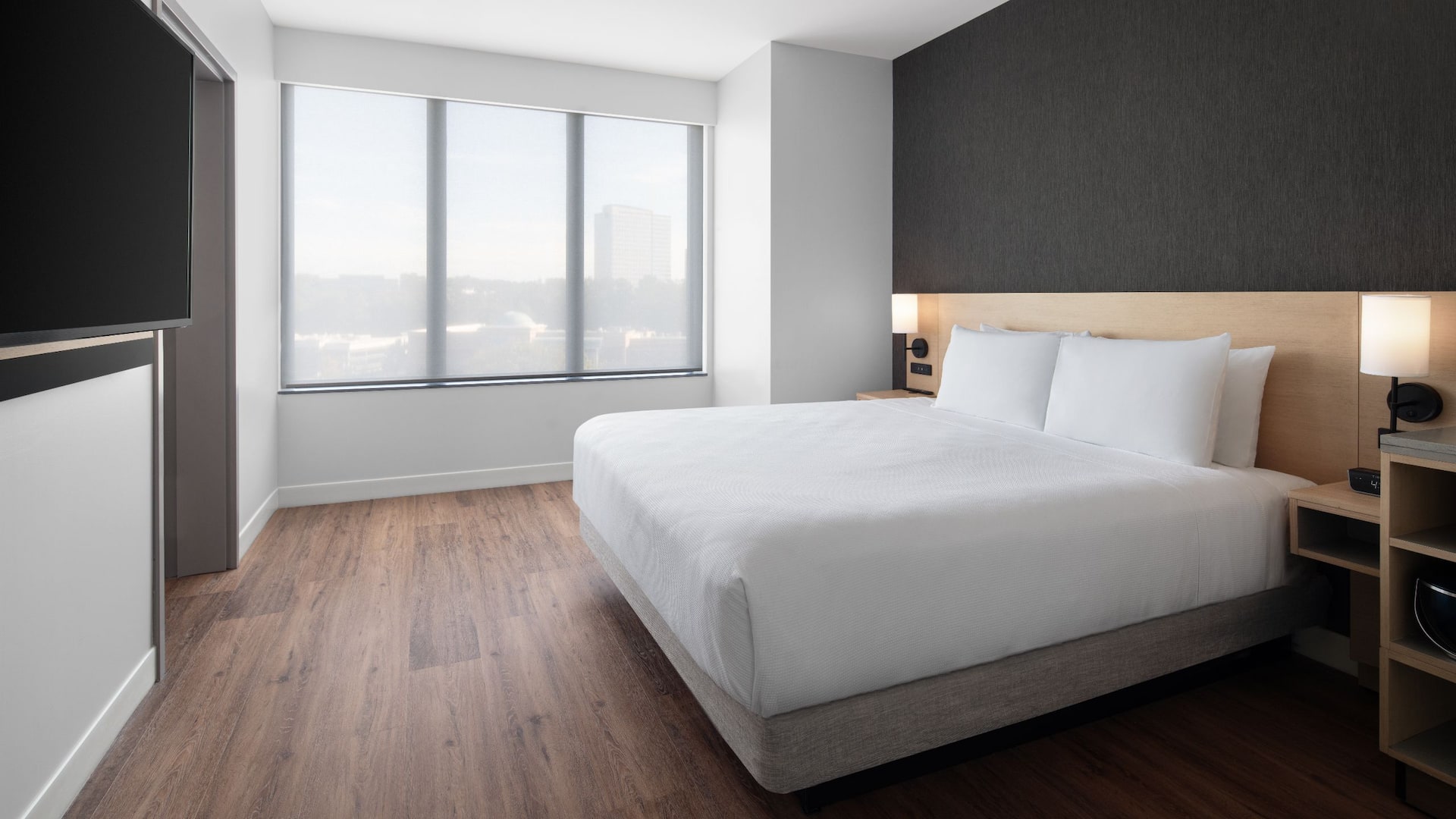 Hyatt Place Atlanta / Perimeter Center King Suite Bedroom