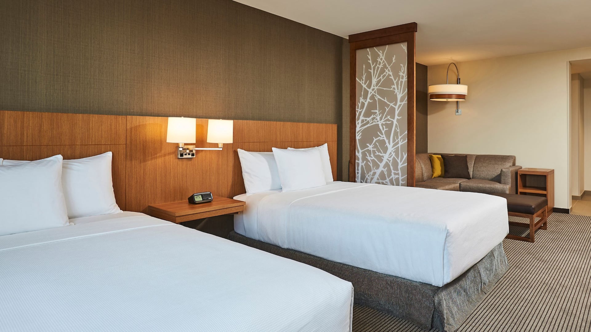 Hyatt Place Toronto/Mississauga Centre Two Queen Guestroom