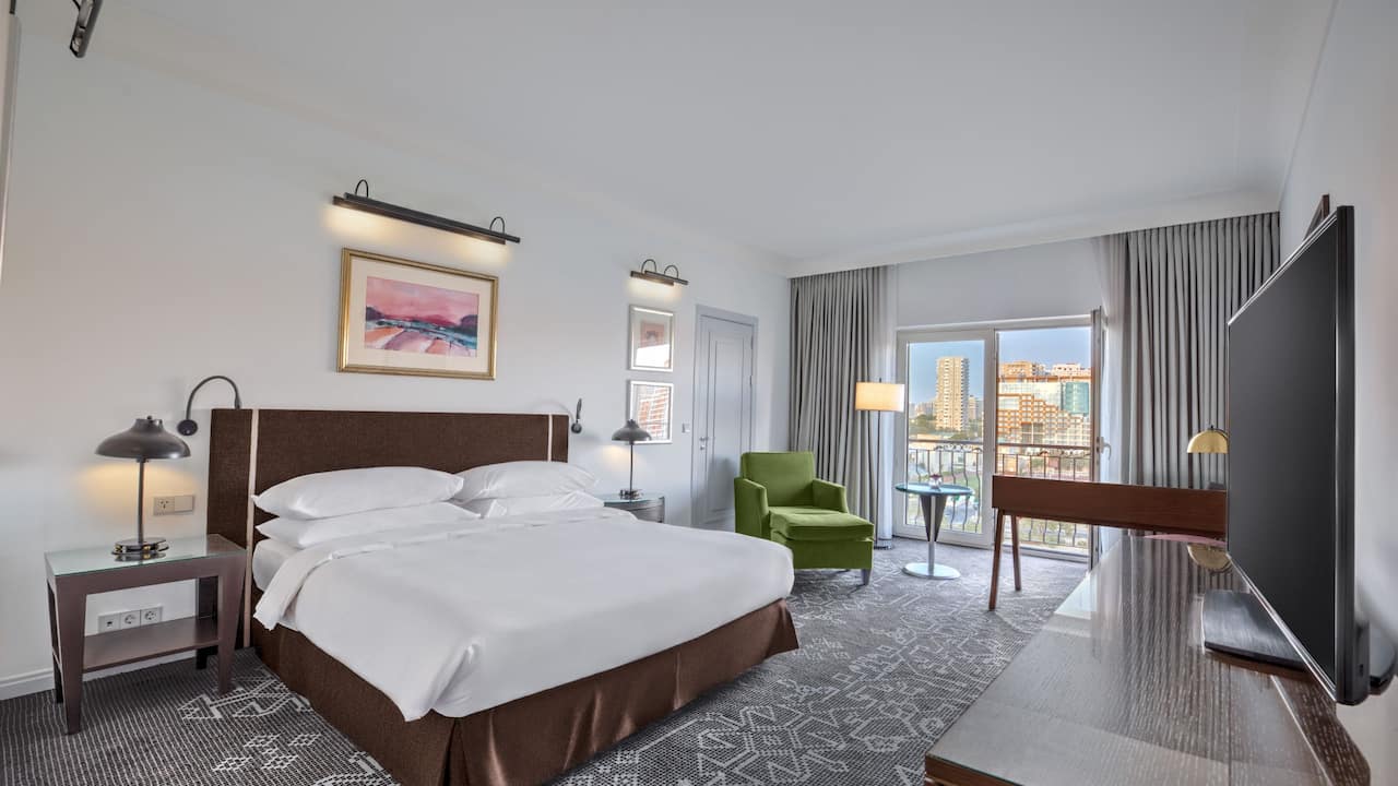 View King Room bed at Hyatt Regency Baku