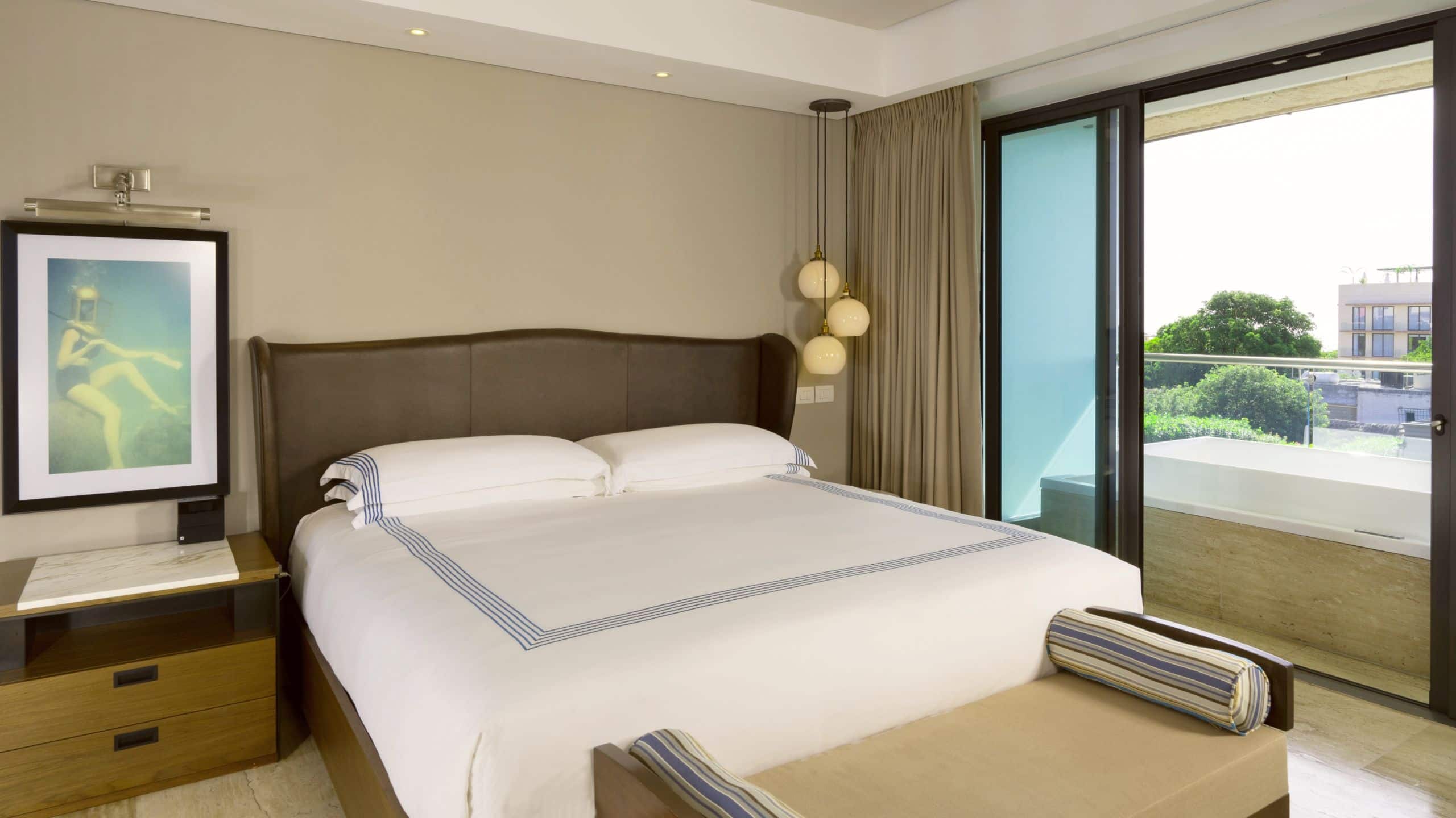 Thompson Playa del Carmen Main House Calle And Quinta Suite Bedroom