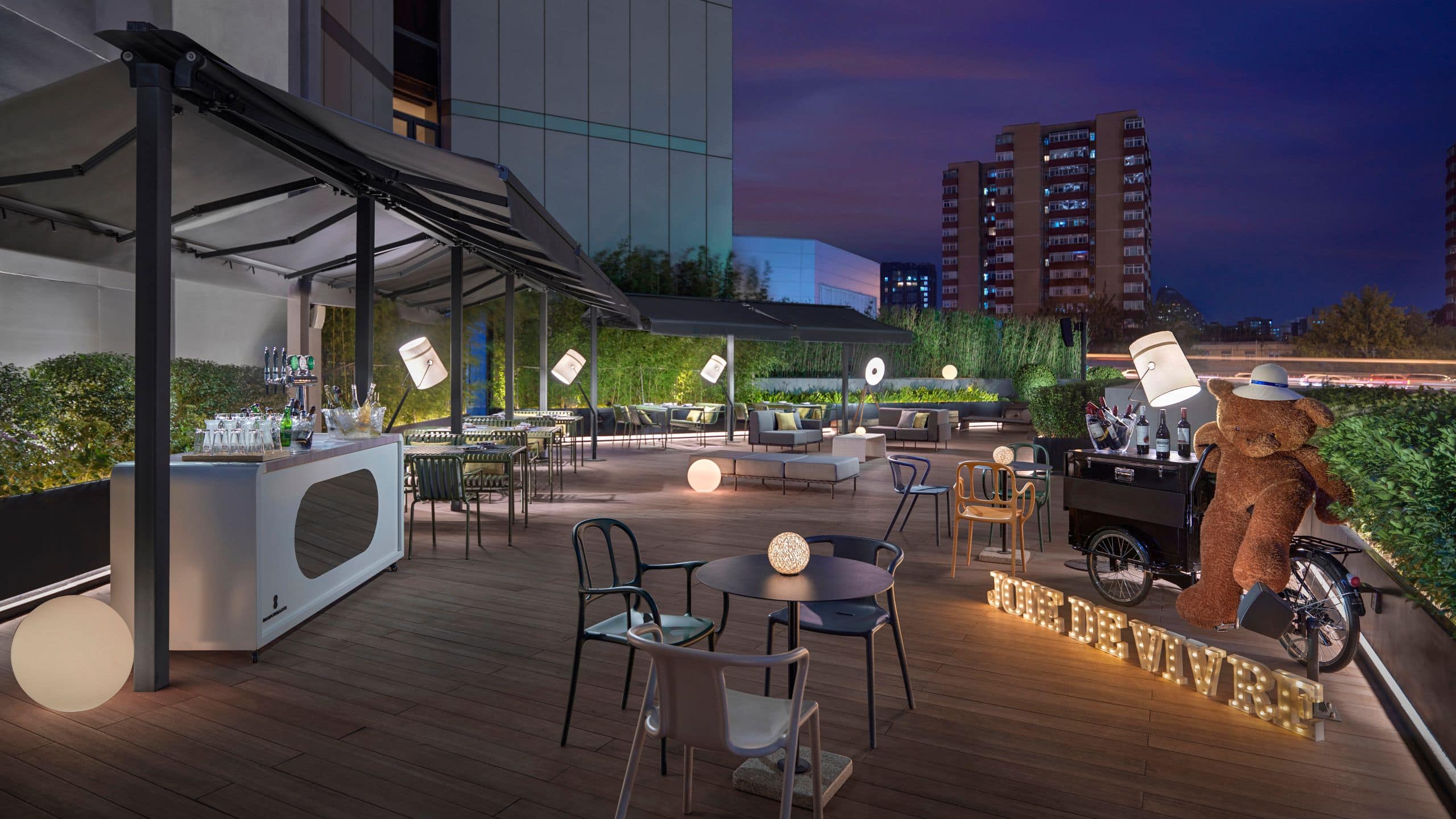 BEI Zhaolong Hotel Terrace Night