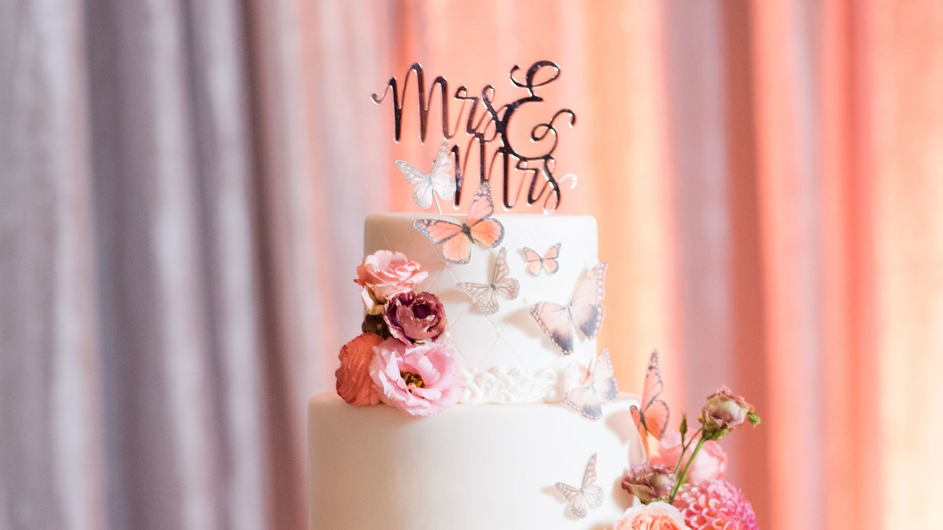 Hyatt Centric Park City Wedding Cake