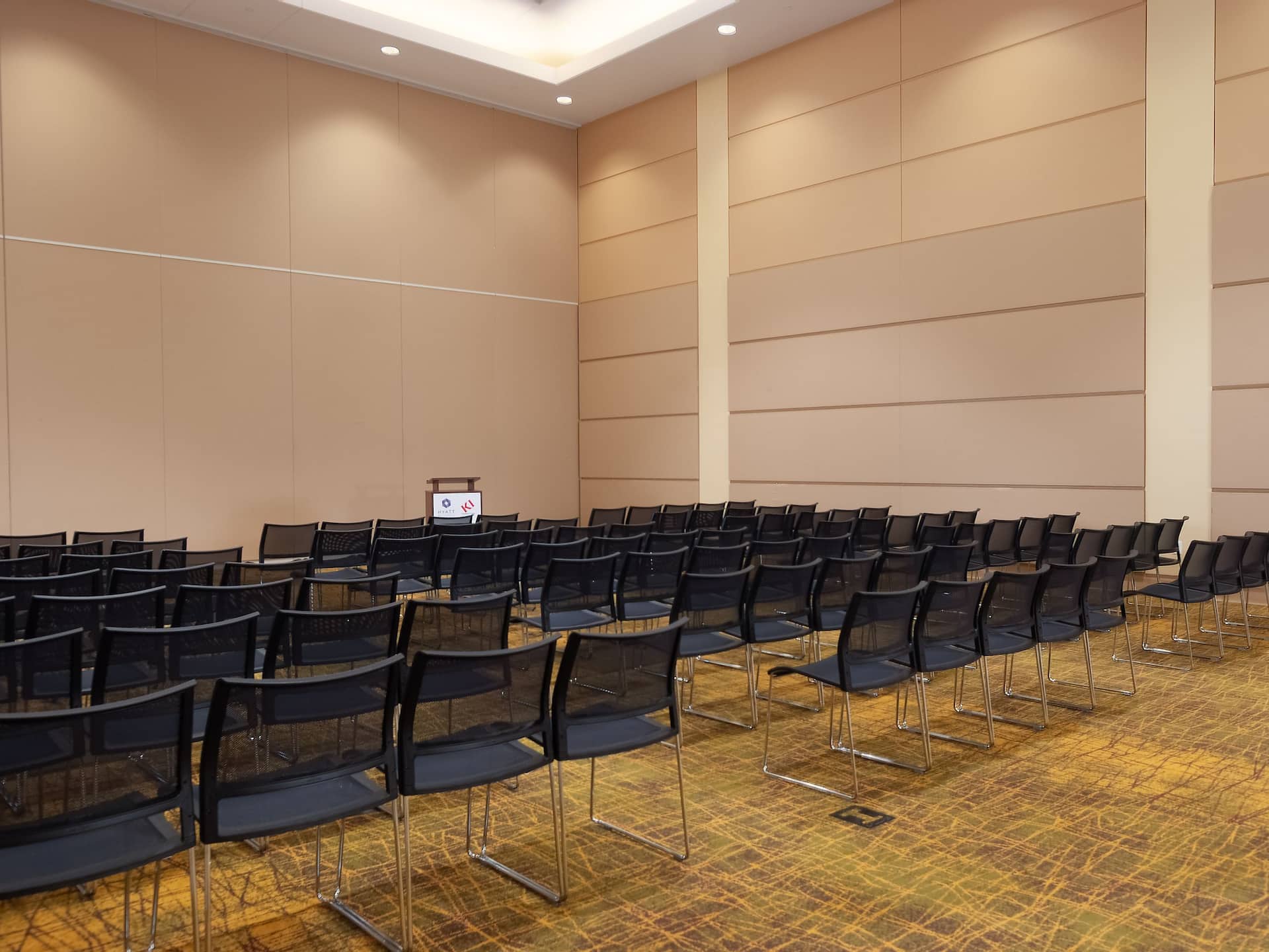 Hyatt Regency Green Bay Ballroom Theater Setup