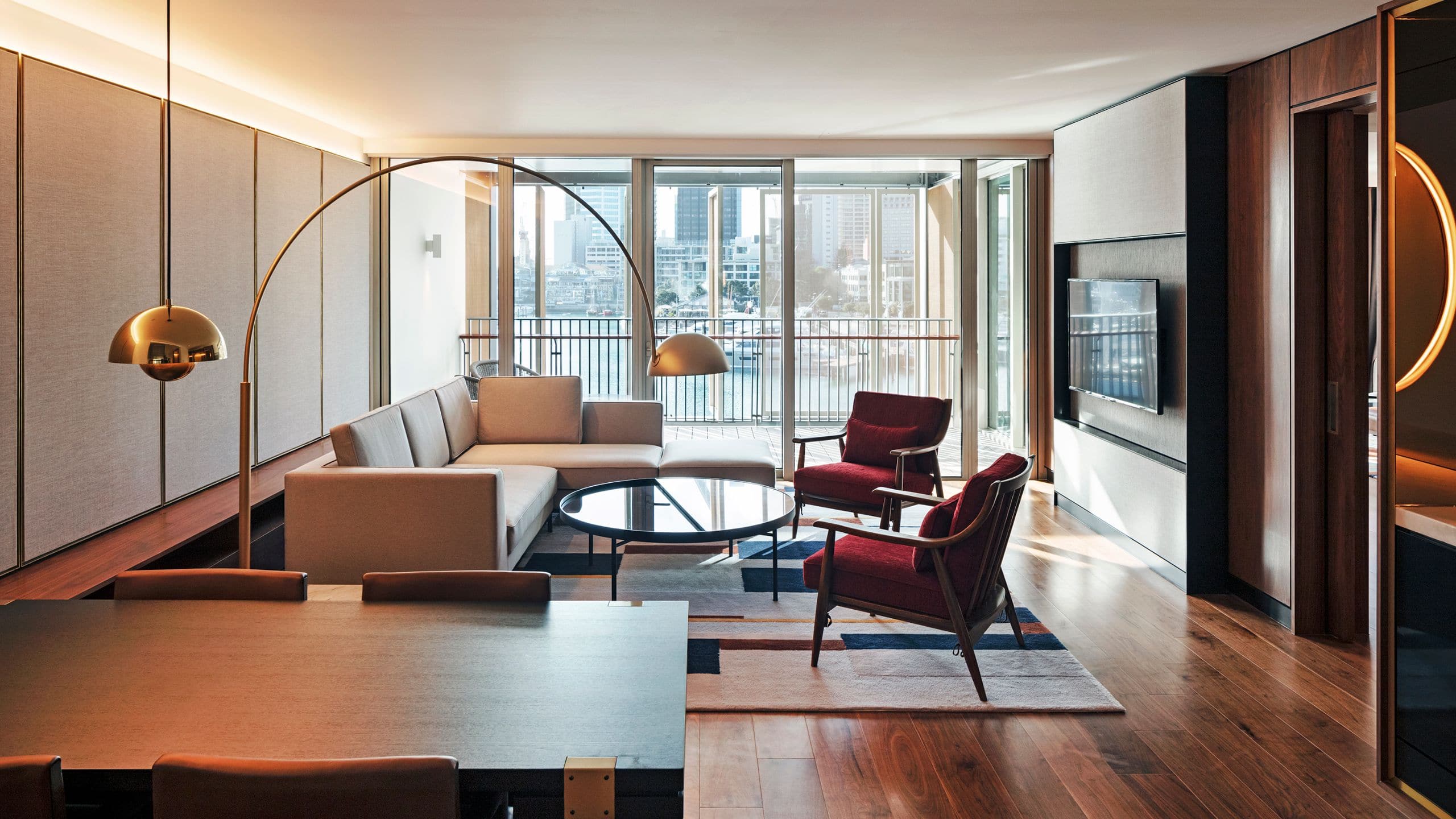 2/5 Park Hyatt Auckland Executive Suite Lounge
