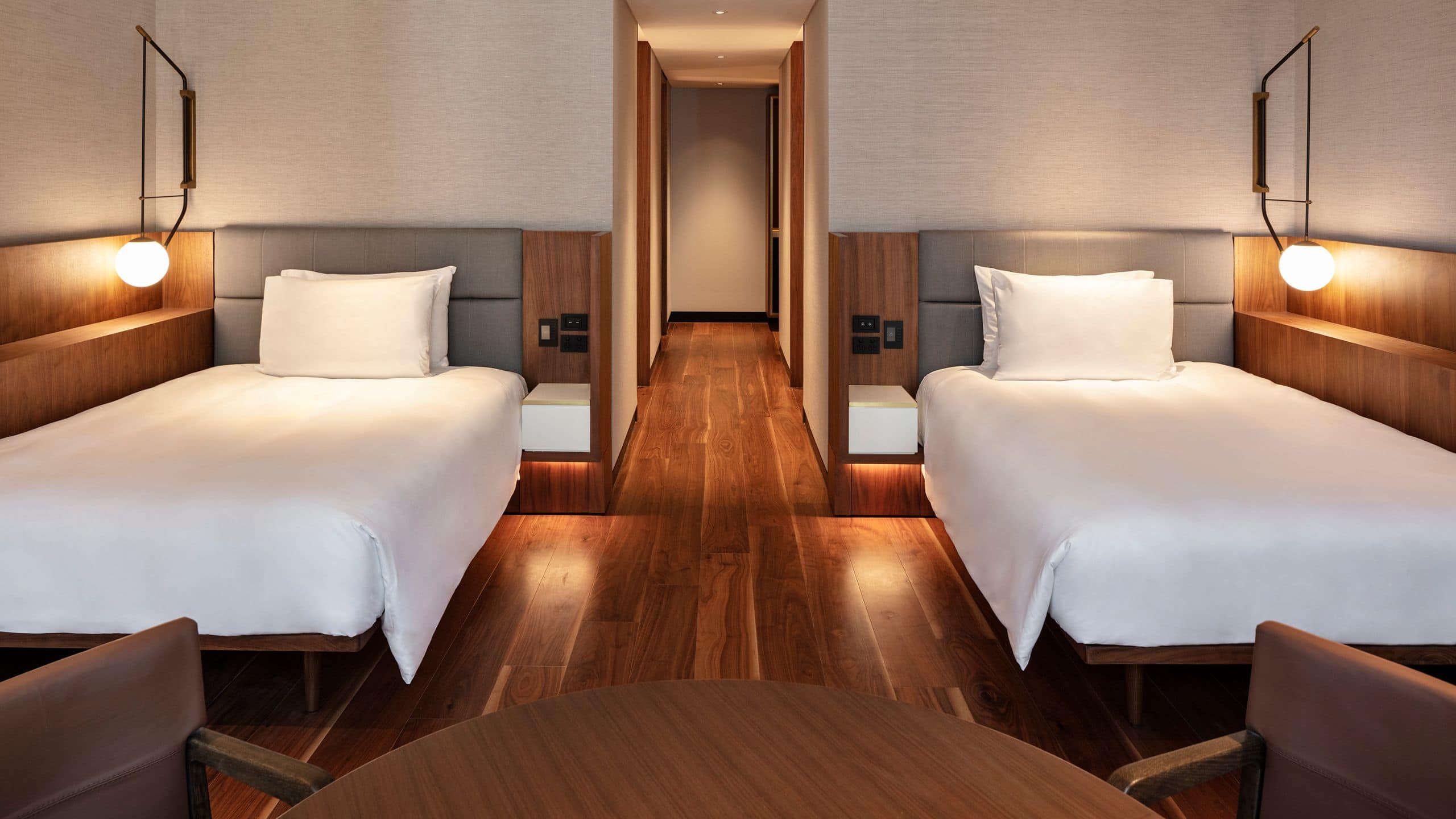 1/3 Park Hyatt Auckland Twin Room Beds