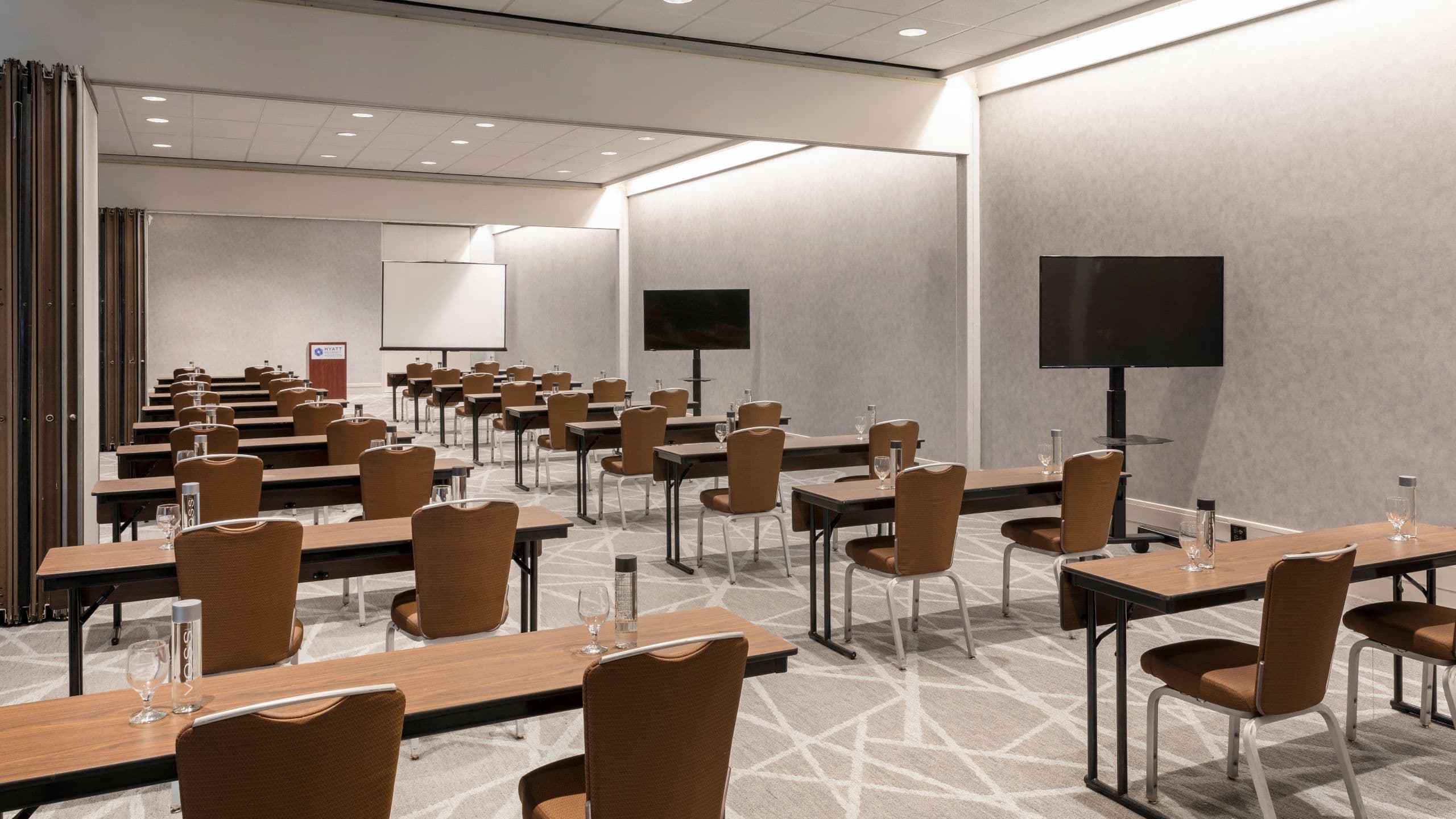 Hyatt Regency Houston Arboretums Classroom