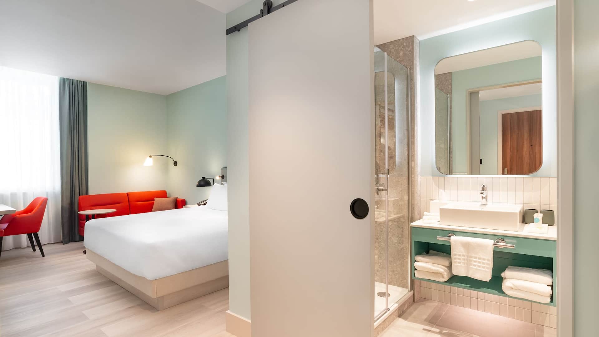 4 de 7 Hyatt Place London City East King Bed