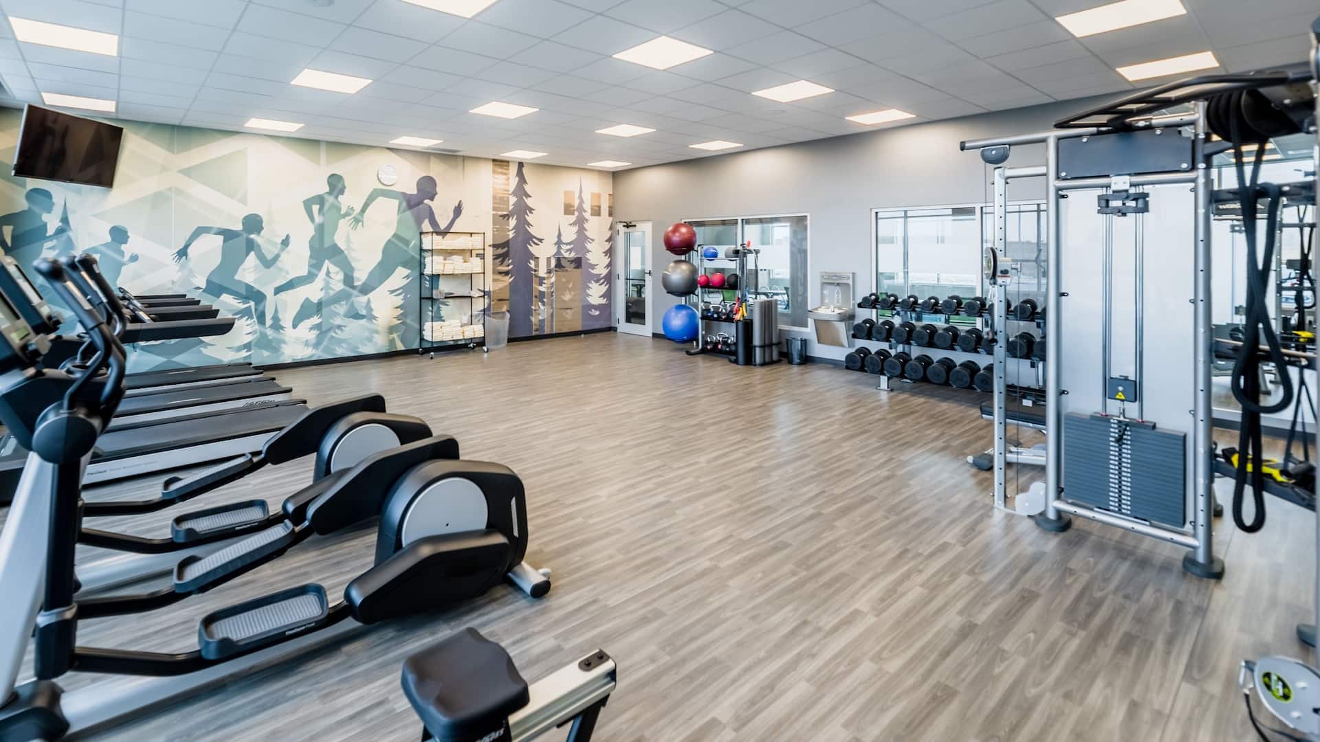 Hyatt House Winnipeg-South/Outlet Collection Fitness Center