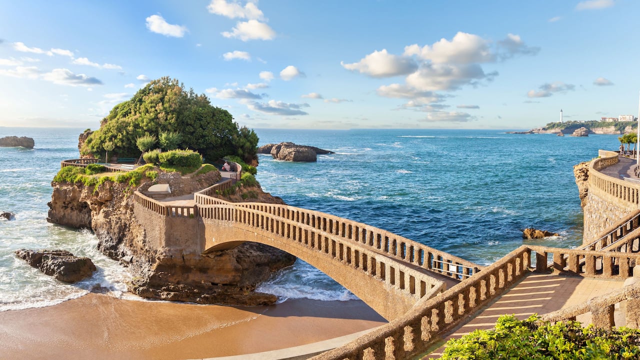  Destination Biarritz Island Coast