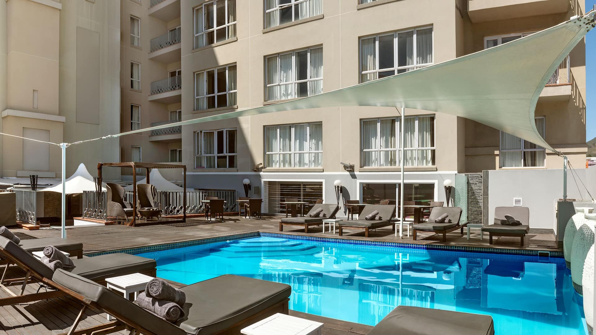 Hyatt Regency Cape Town Swimming Pool